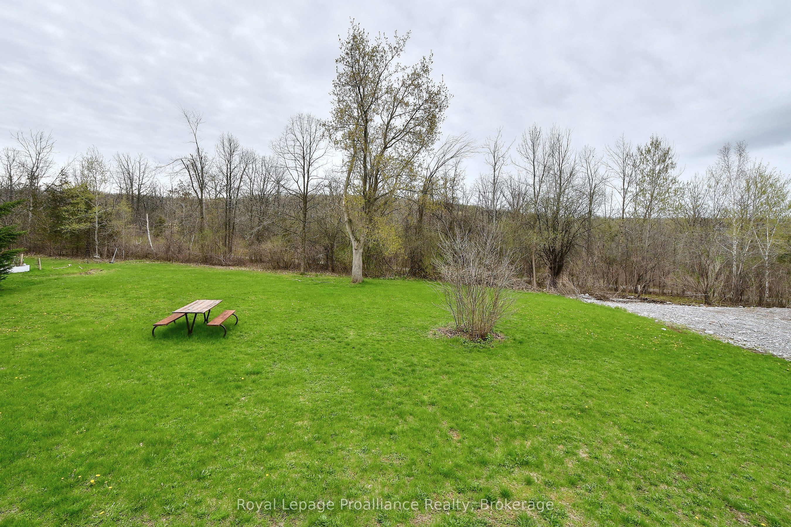 200 Park Lane Property Photo 26