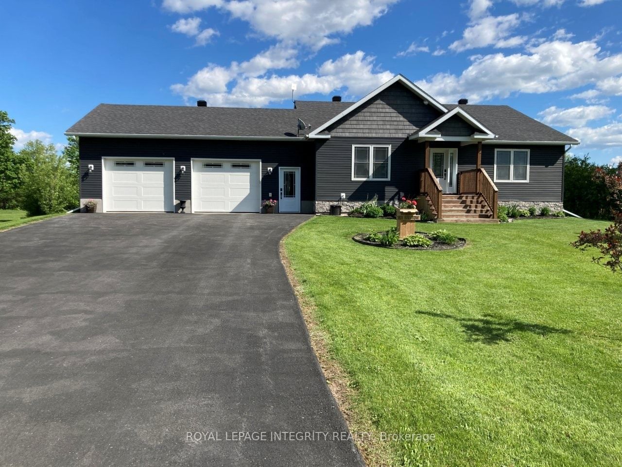 165 Bristow Drive Property Photo 1