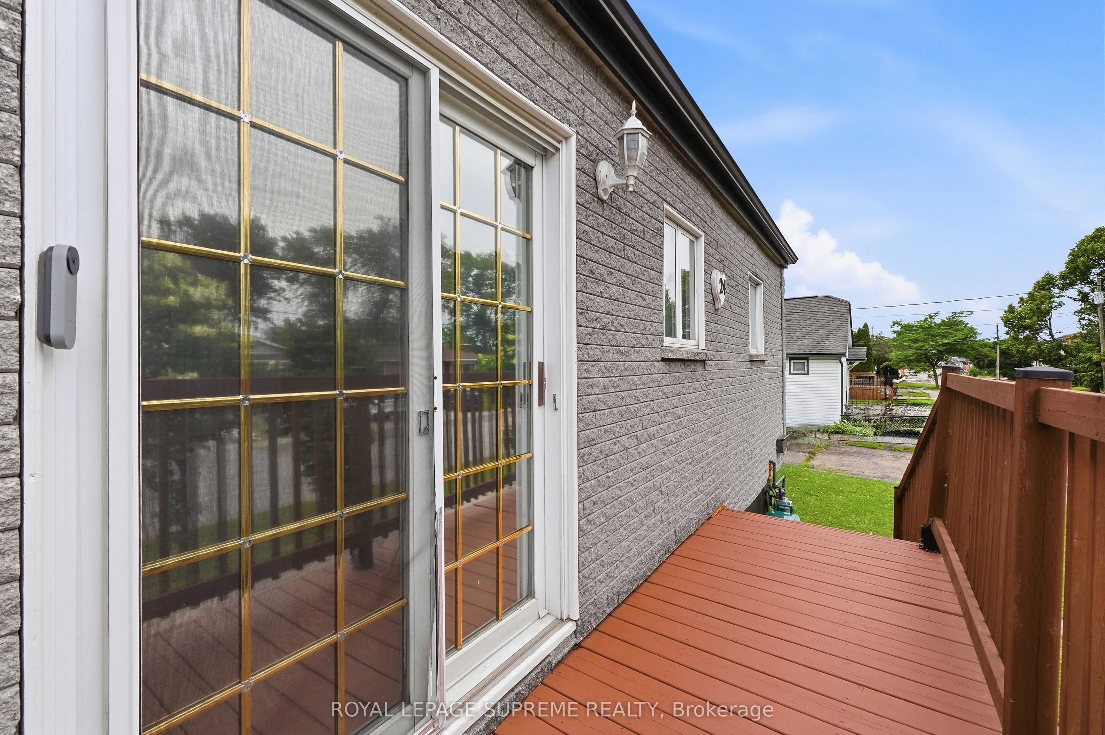 24 Alexandra Boulevard Property Photo 4
