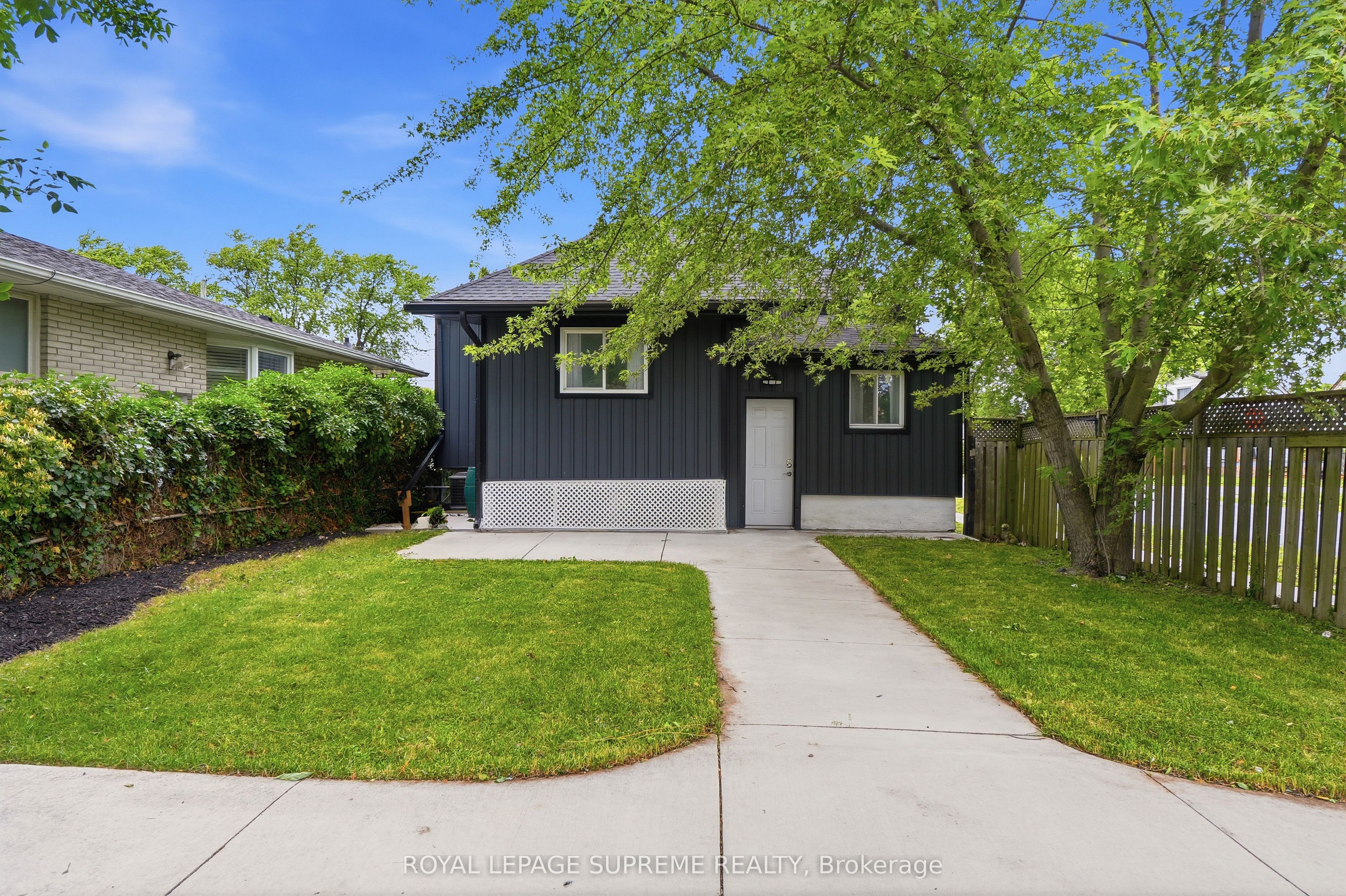 24 Alexandra Boulevard Property Photo 9