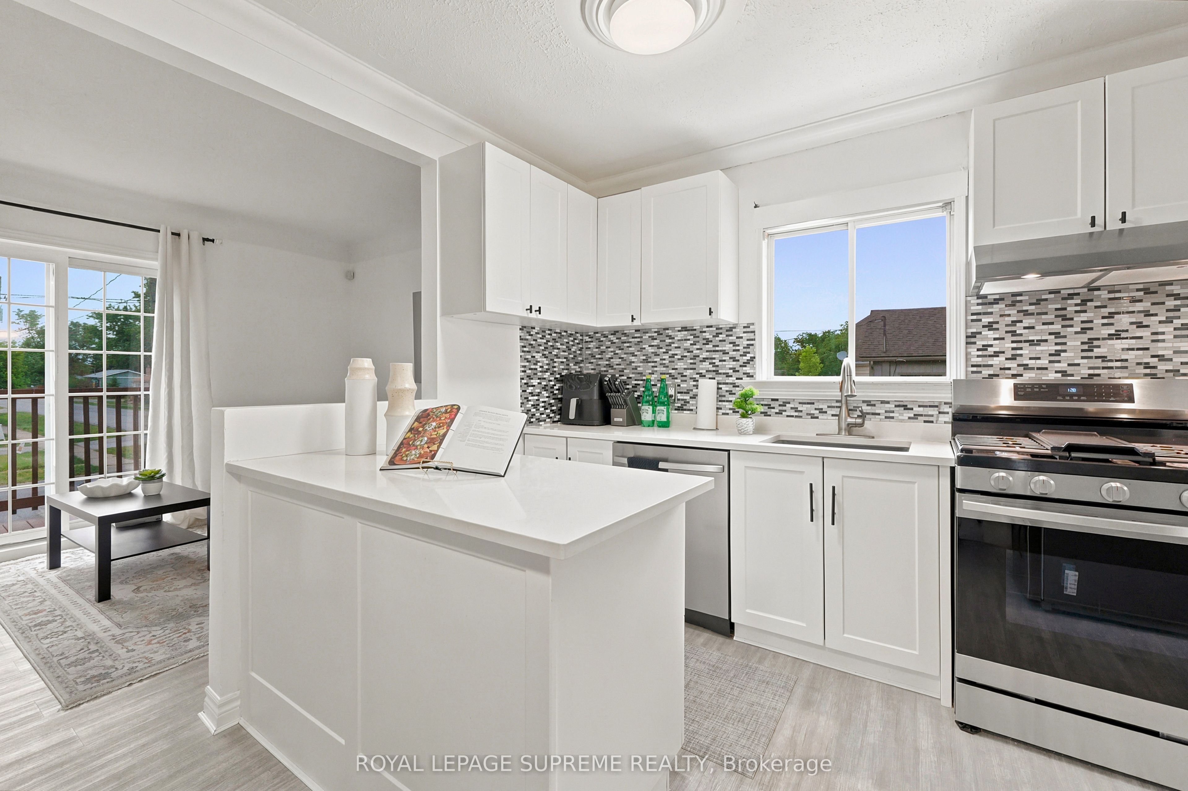 24 Alexandra Boulevard Property Photo 13