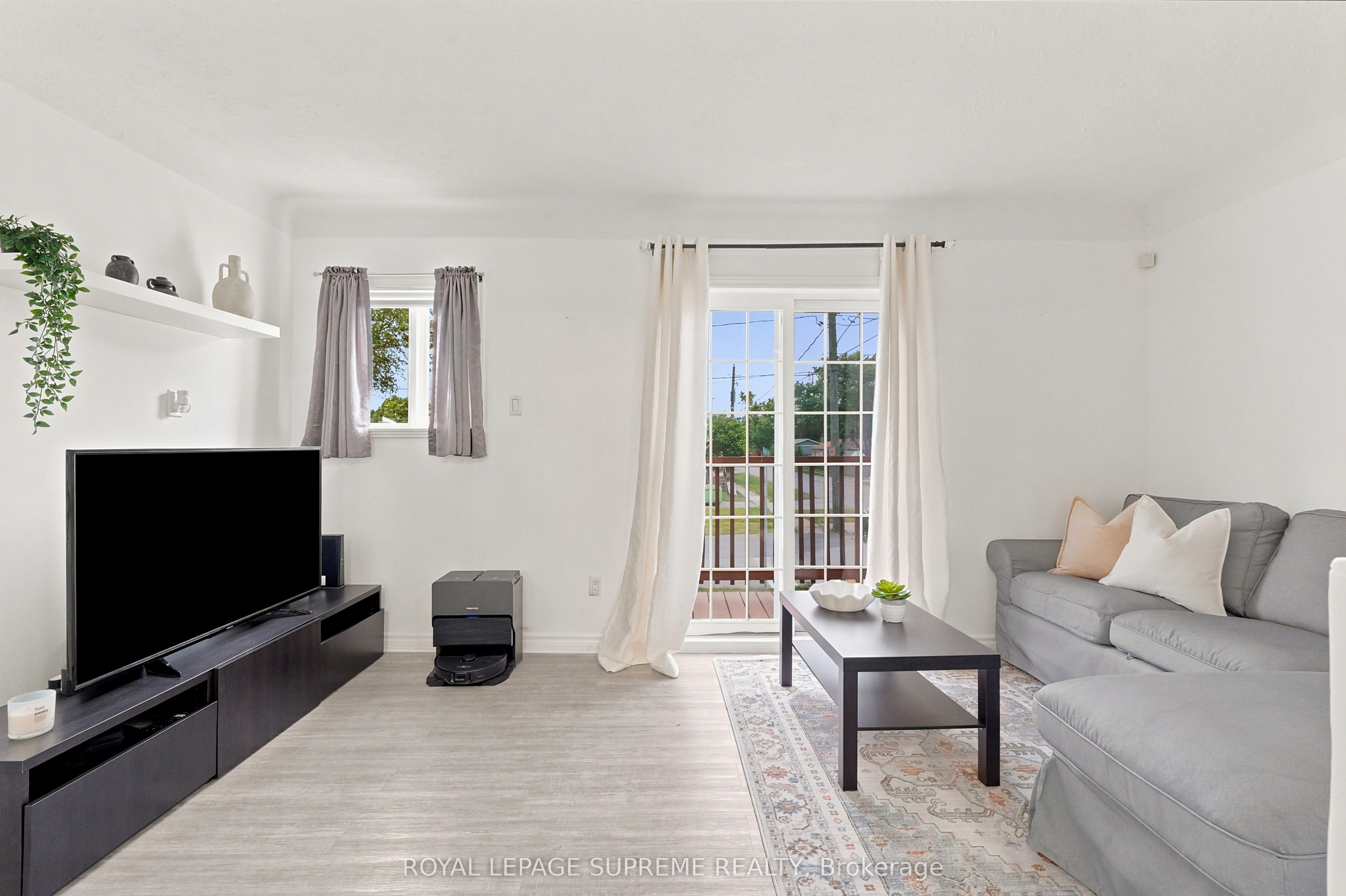 24 Alexandra Boulevard Property Photo 23