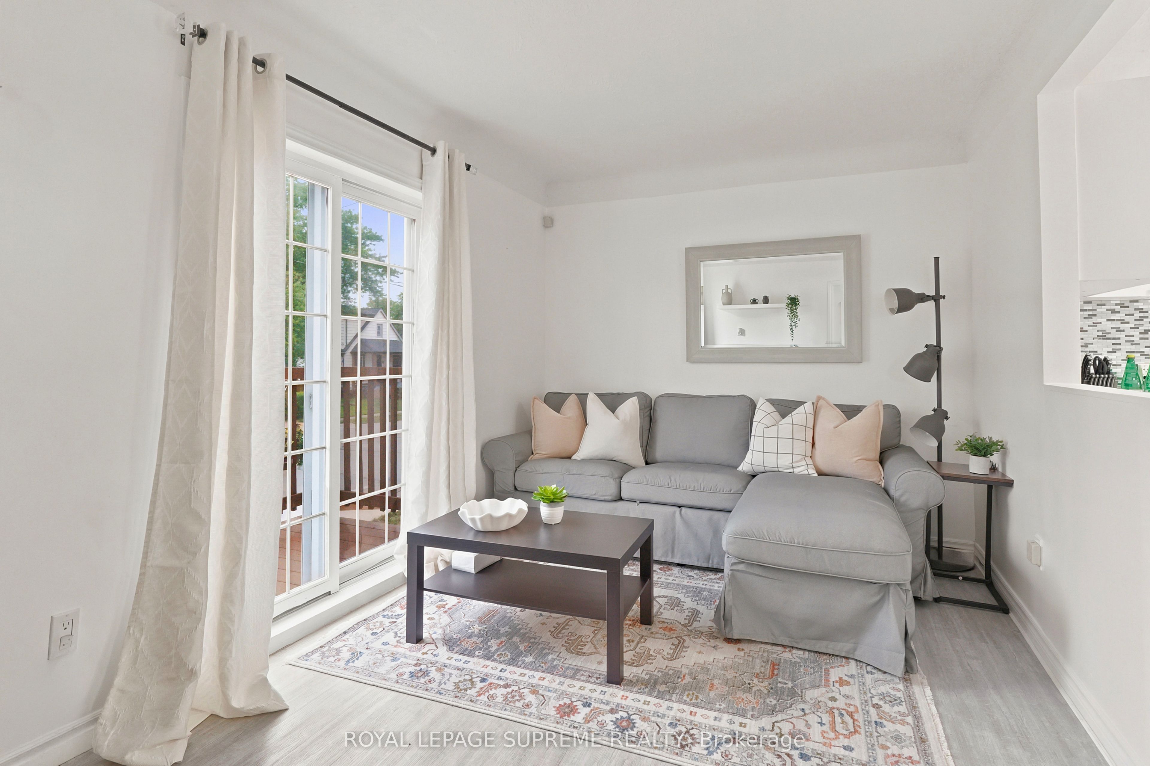 24 Alexandra Boulevard Property Photo 25