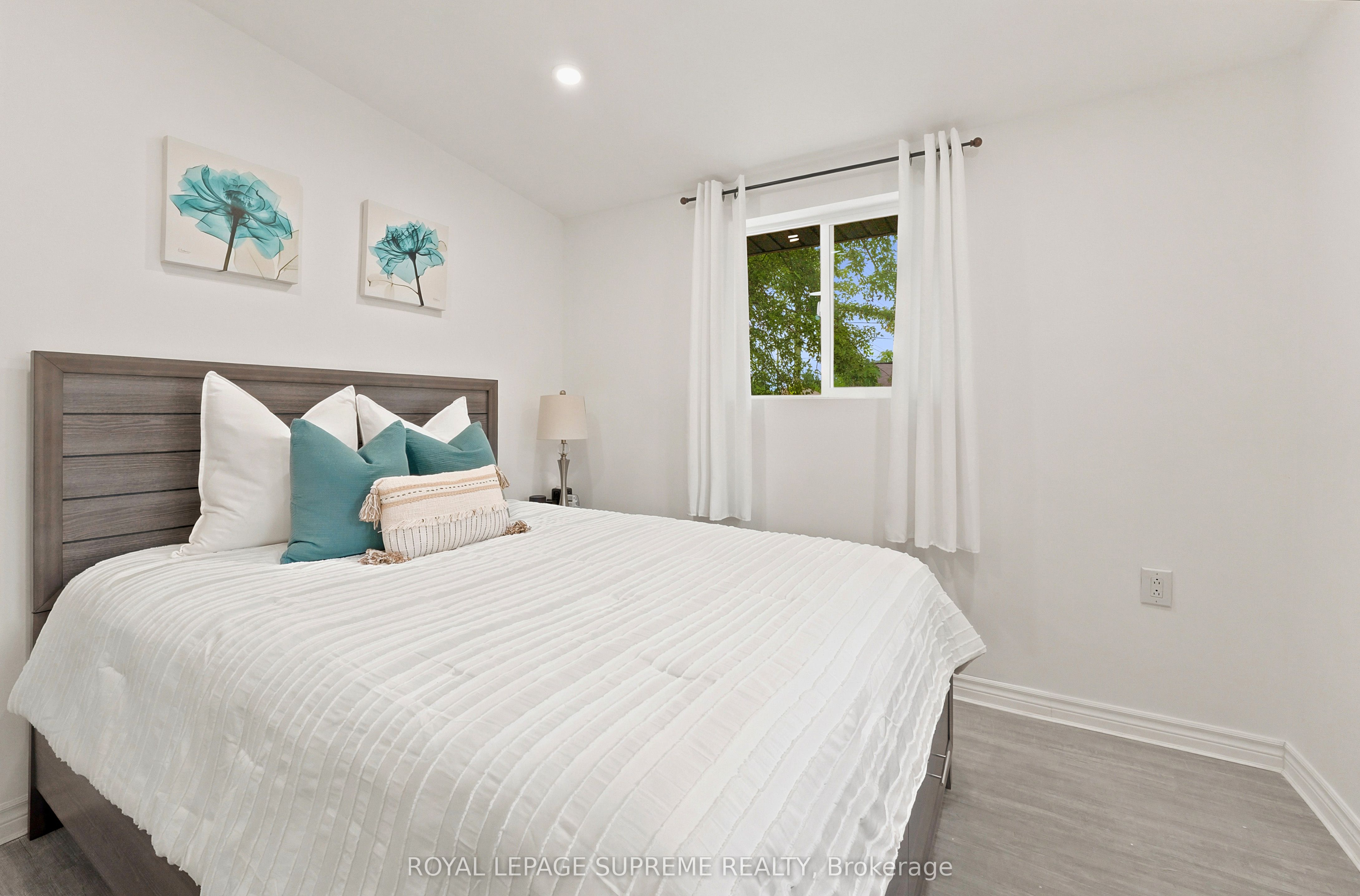 24 Alexandra Boulevard Property Photo 29