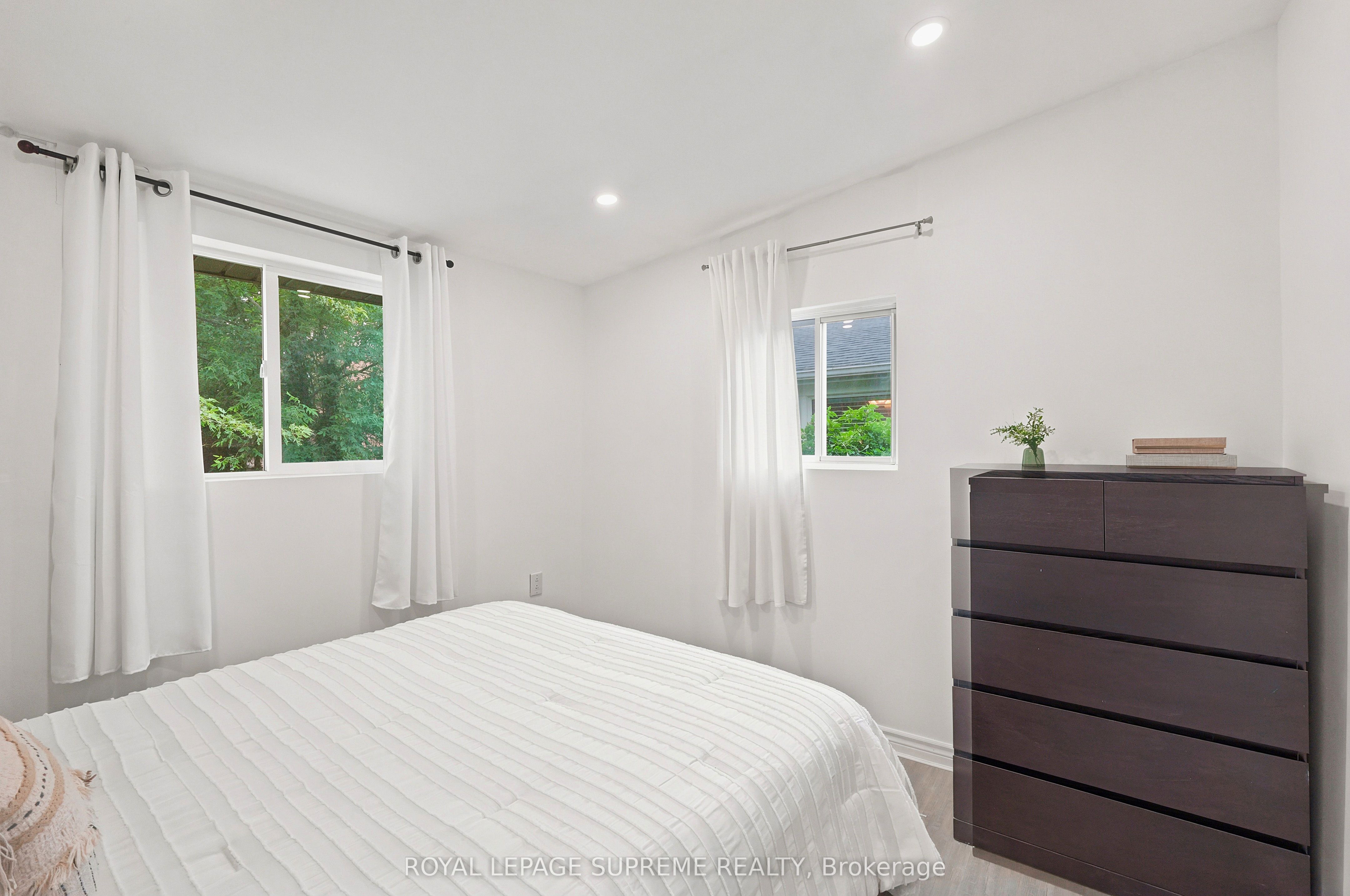 24 Alexandra Boulevard Property Photo 30