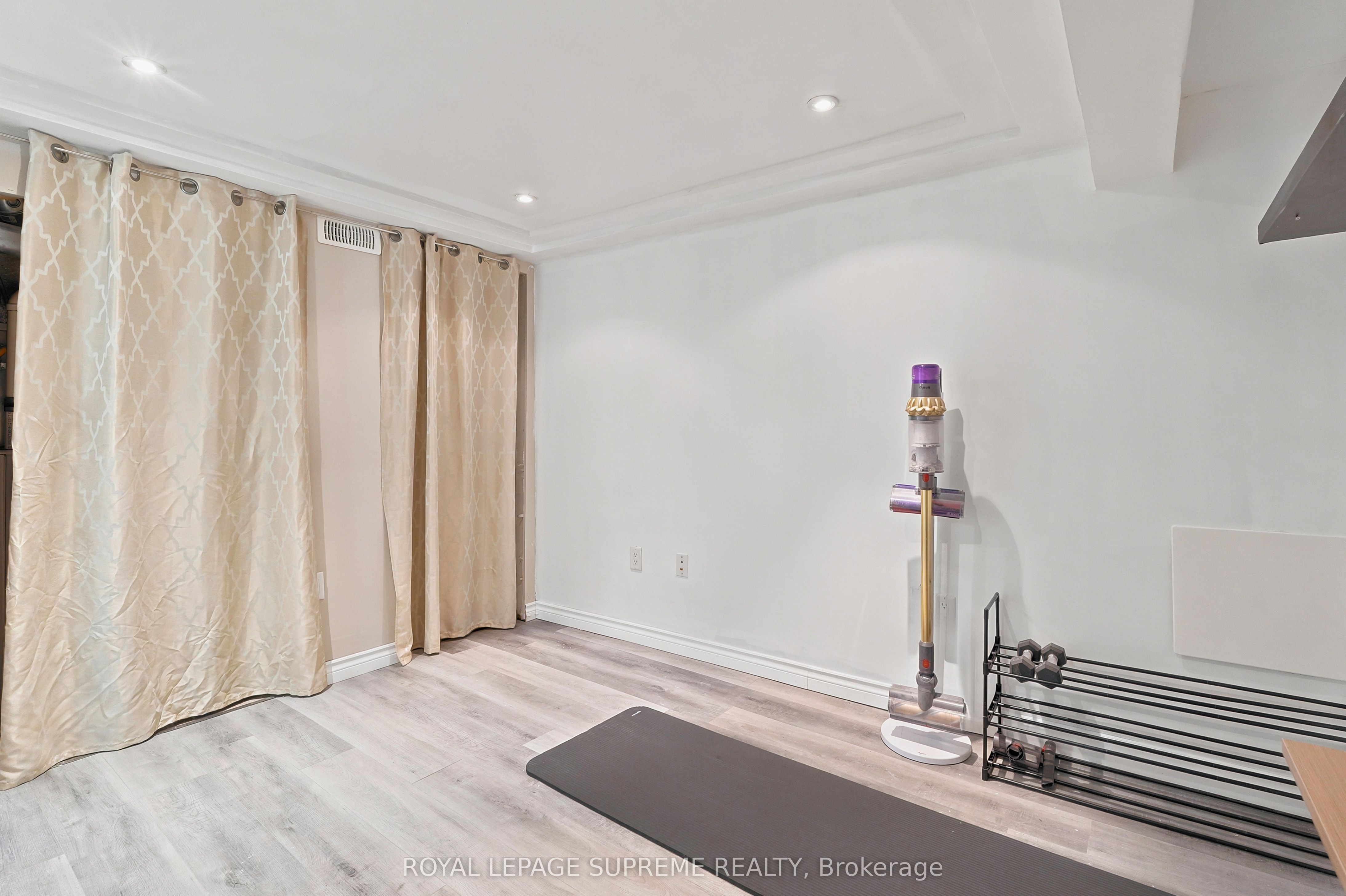 24 Alexandra Boulevard Property Photo 39