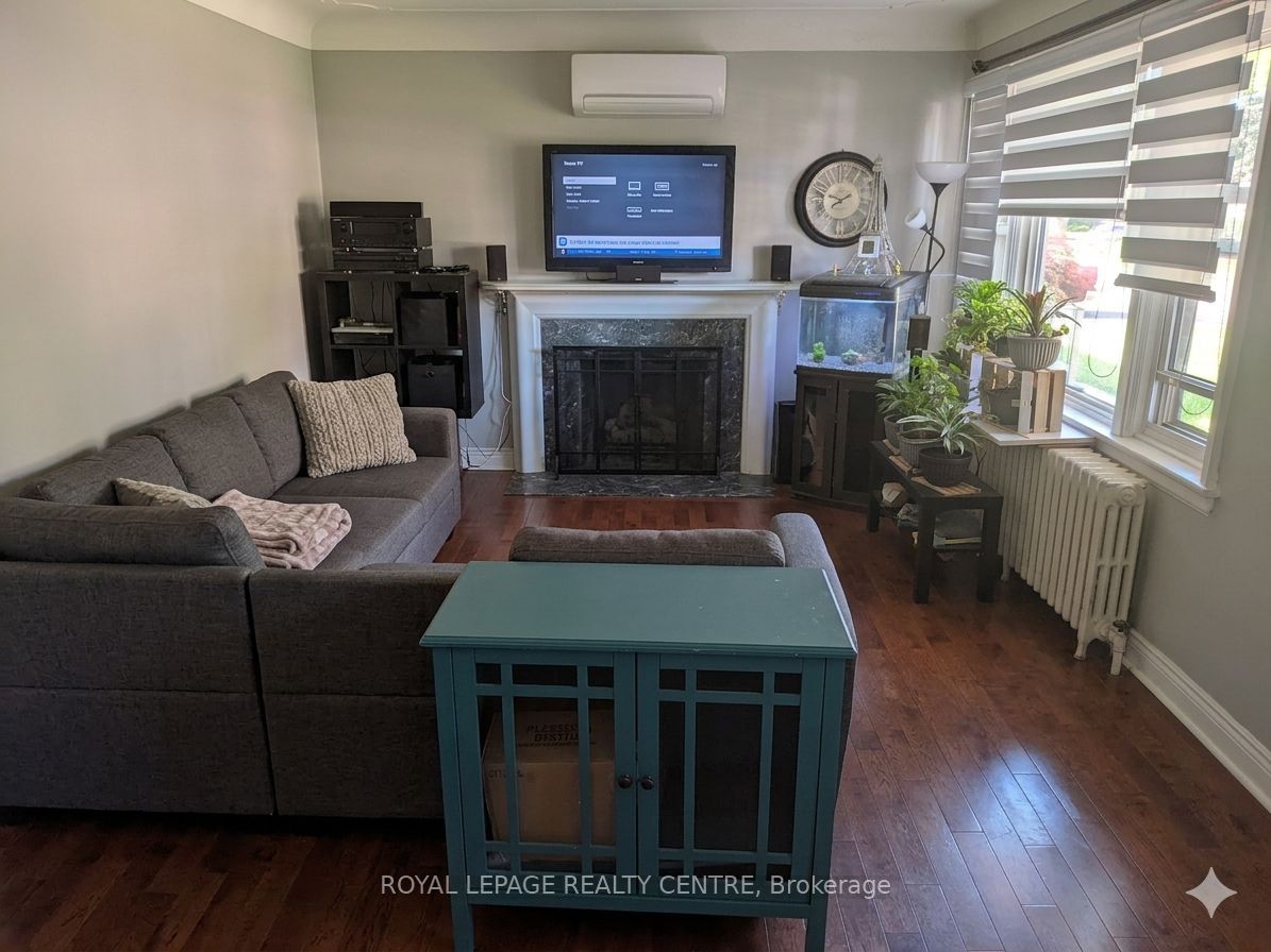 114 First Street N Property Photo 3