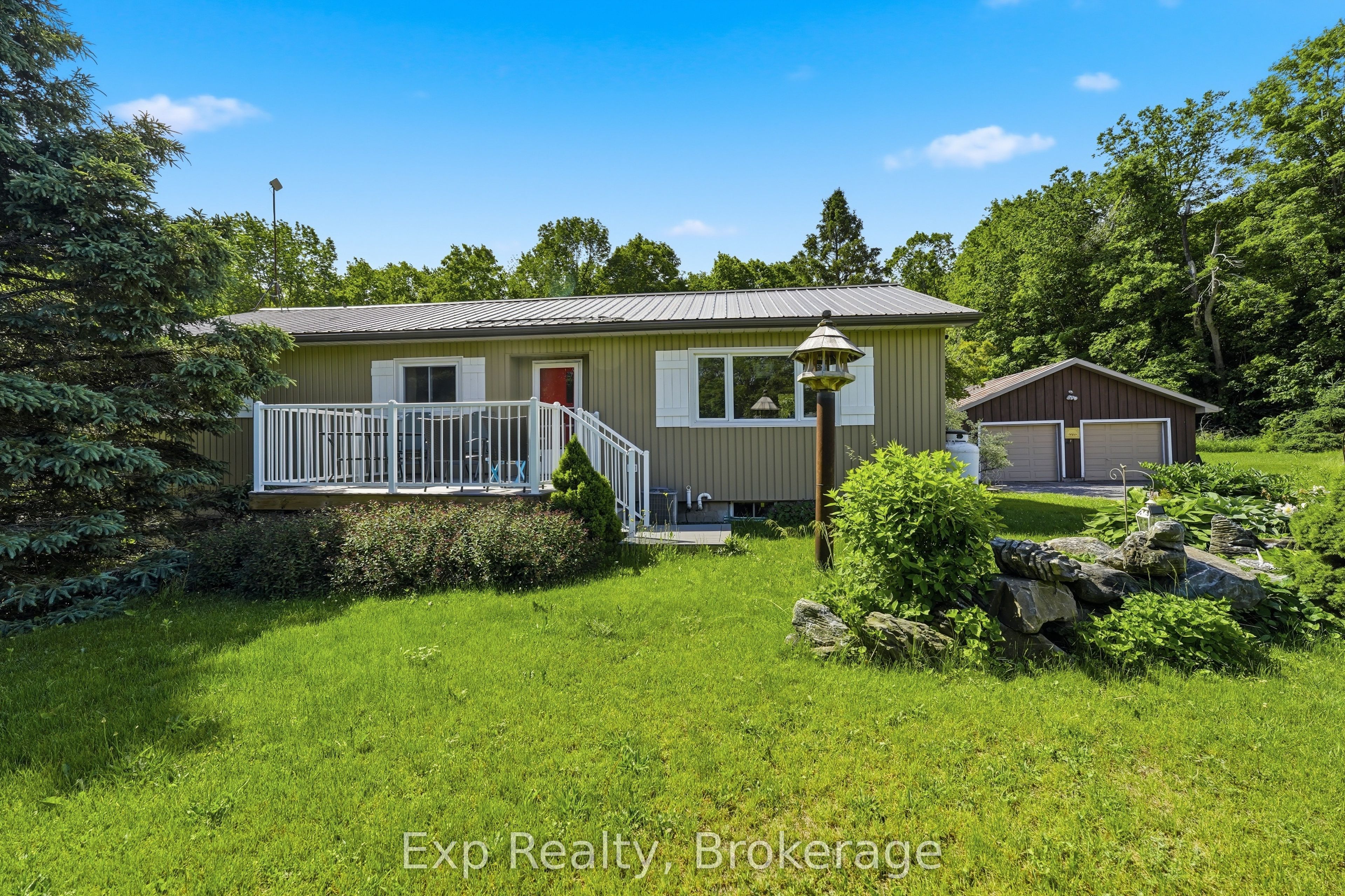 190 Beaver Creek Road Property Photo 1