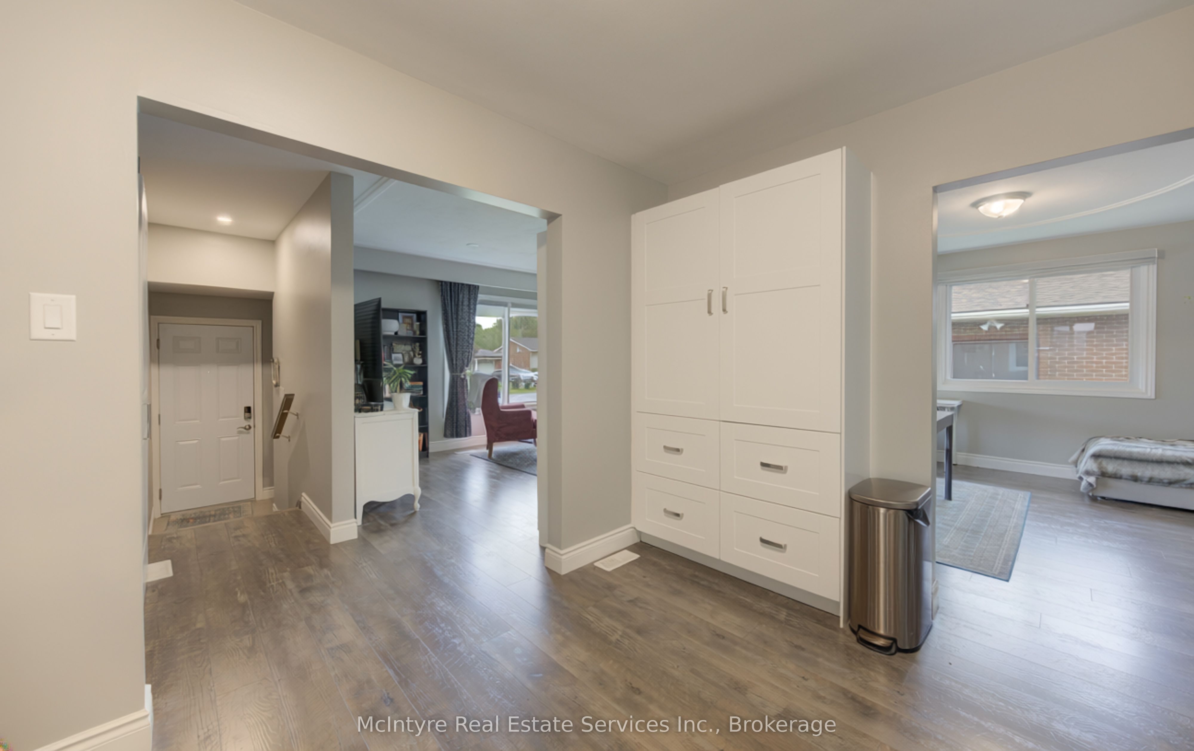 127 Strathcona Crescent Property Photo 16