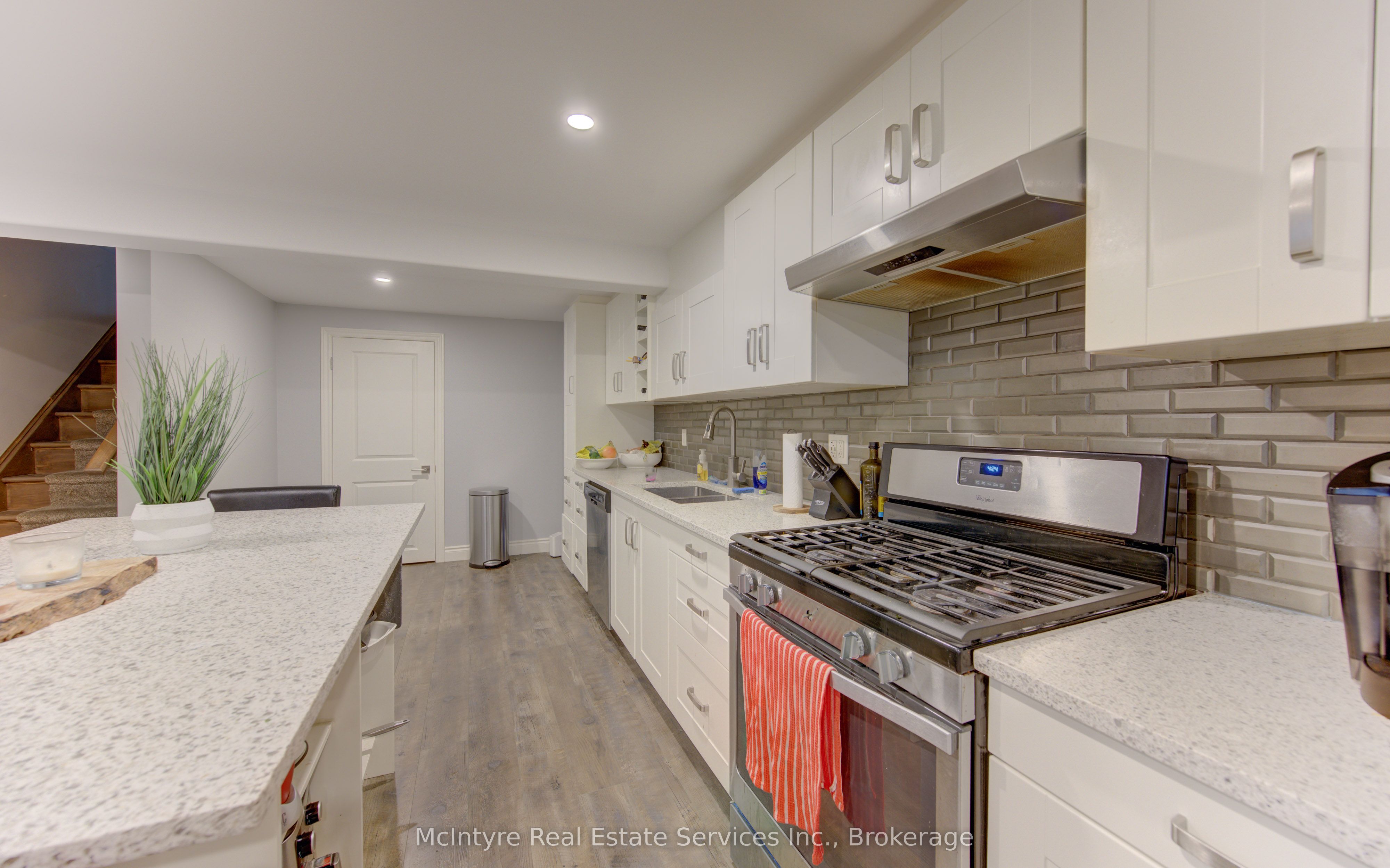 127 Strathcona Crescent Property Photo 33