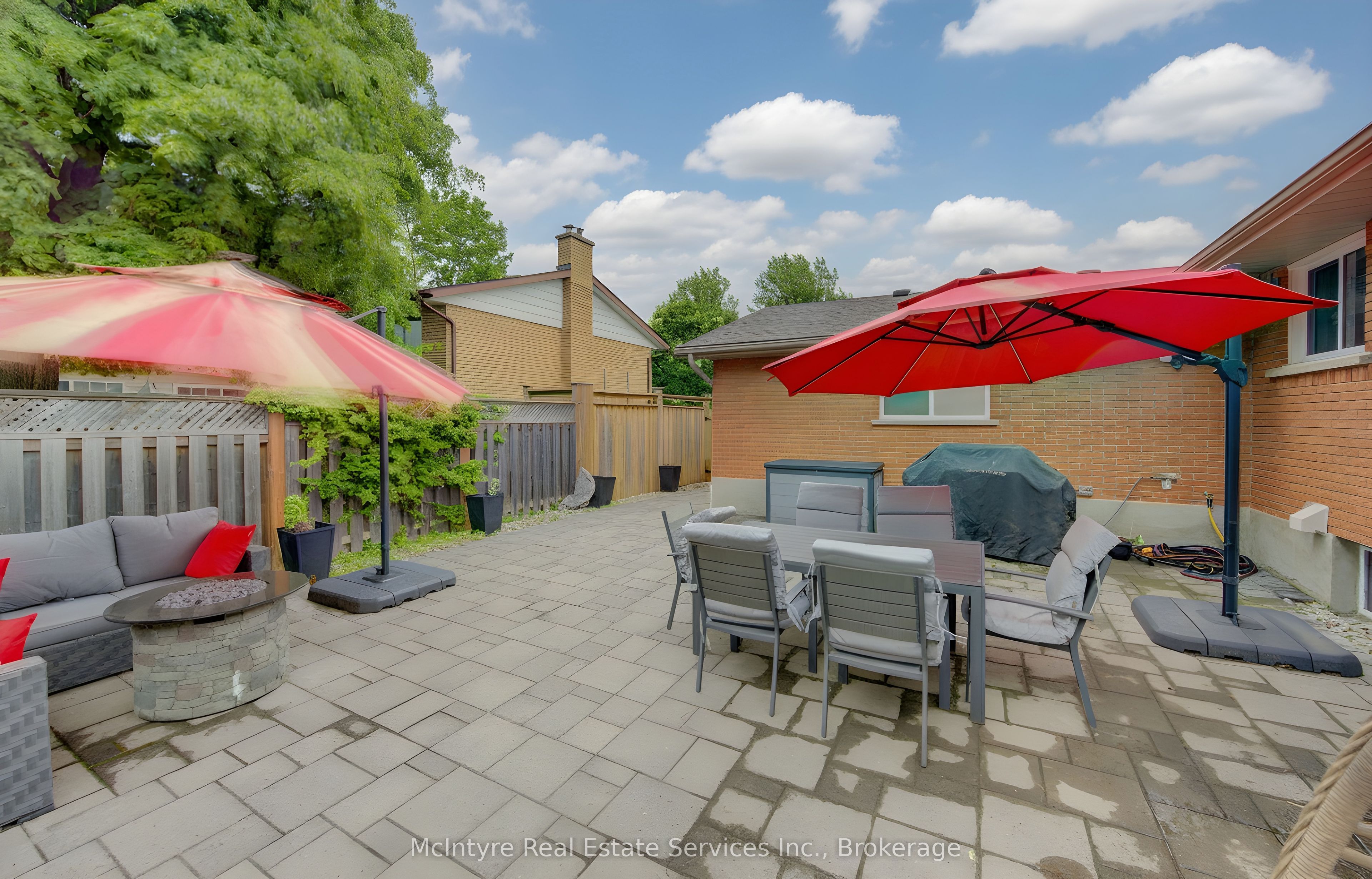 127 Strathcona Crescent Property Photo 45
