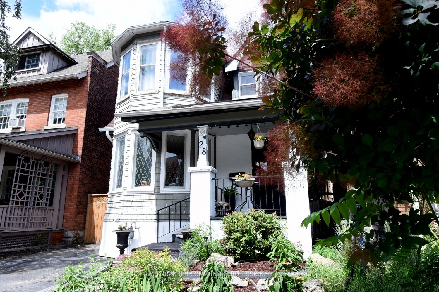 28 St Clair Avenue Property Photo 3