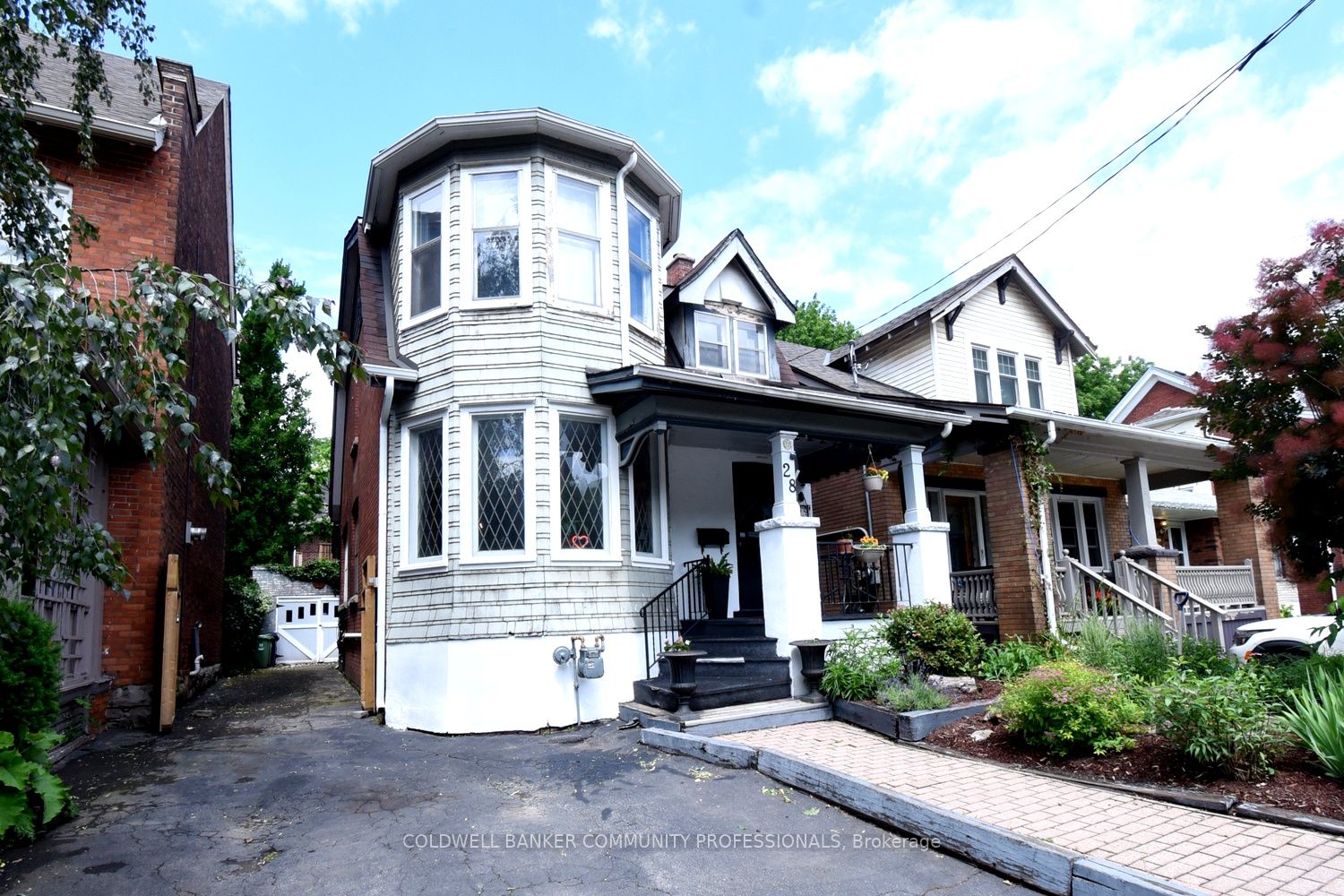 28 St Clair Avenue Property Photo 4