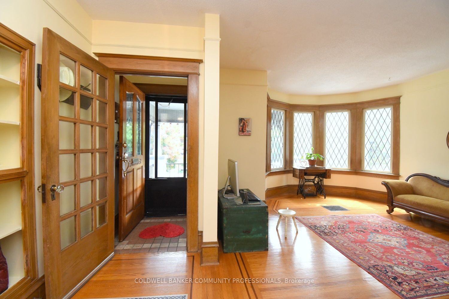 28 St Clair Avenue Property Photo 6