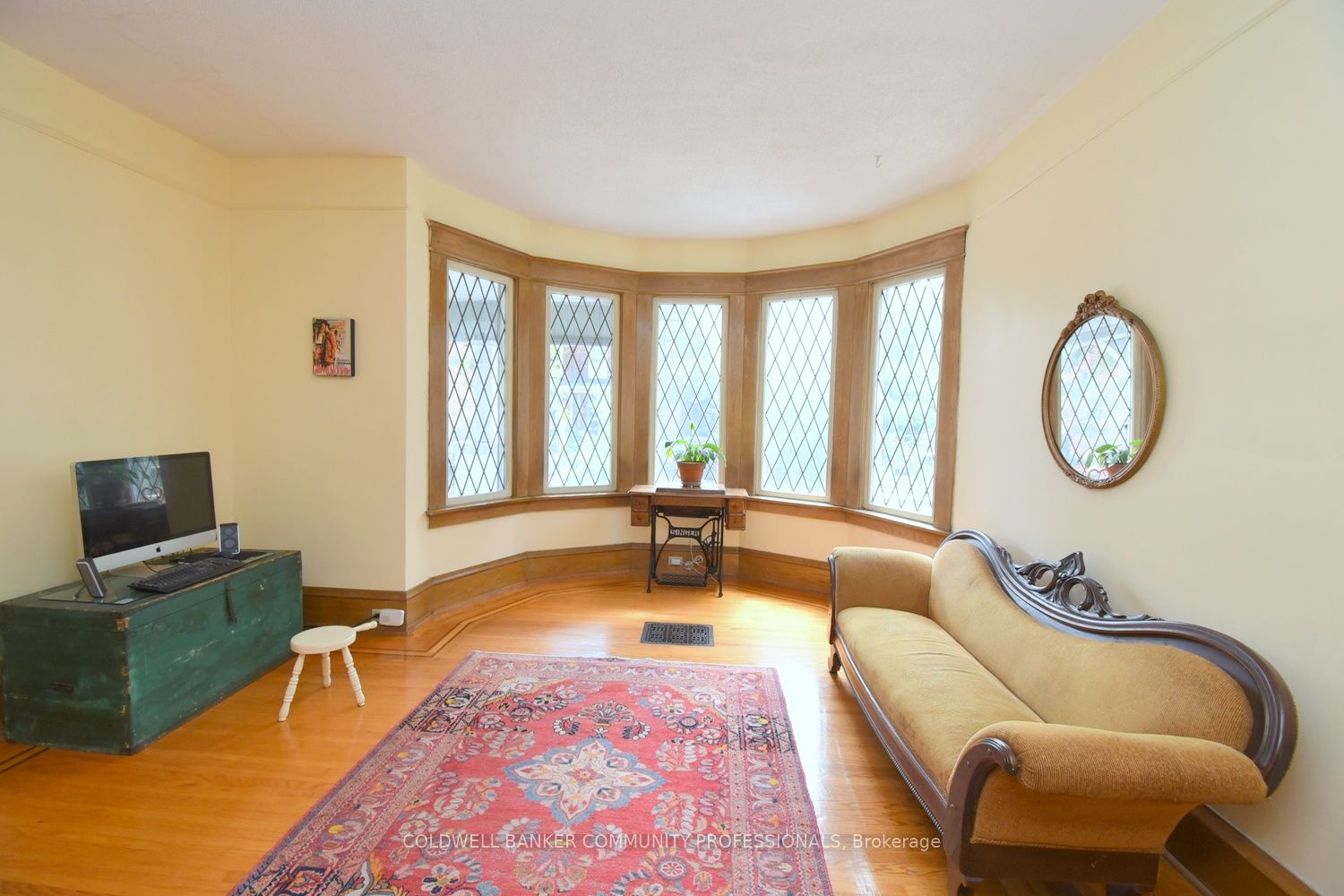 28 St Clair Avenue Property Photo 8