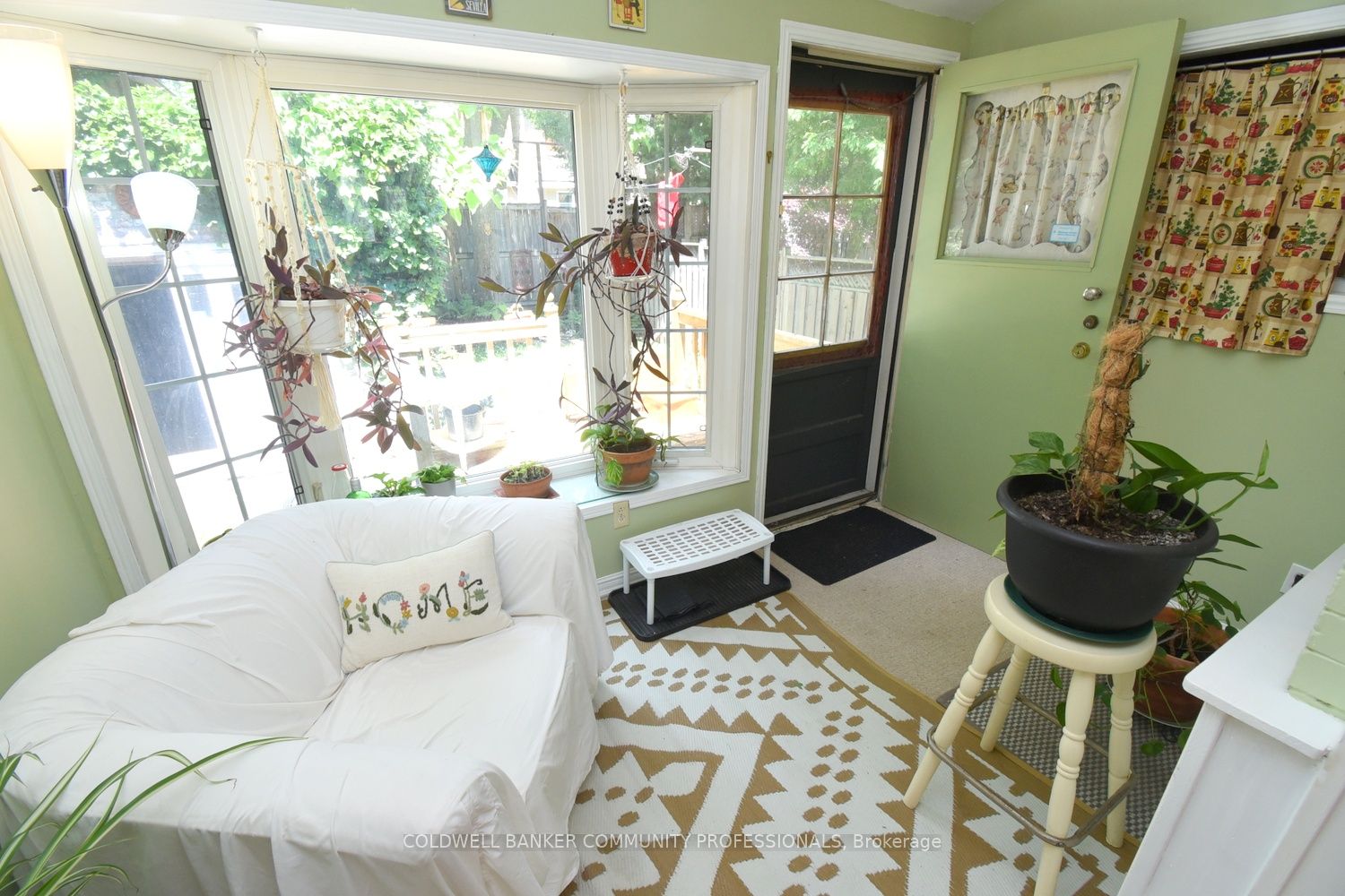 28 St Clair Avenue Property Photo 21