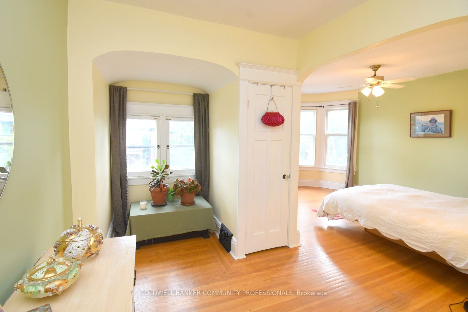 28 St Clair Avenue Property Photo 26