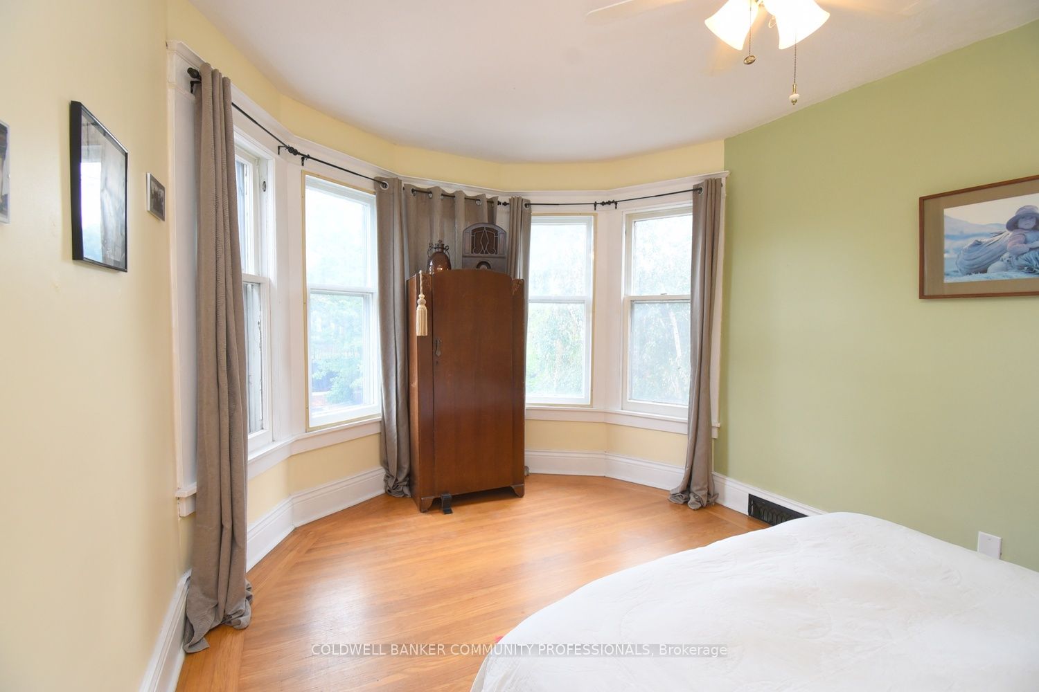 28 St Clair Avenue Property Photo 27