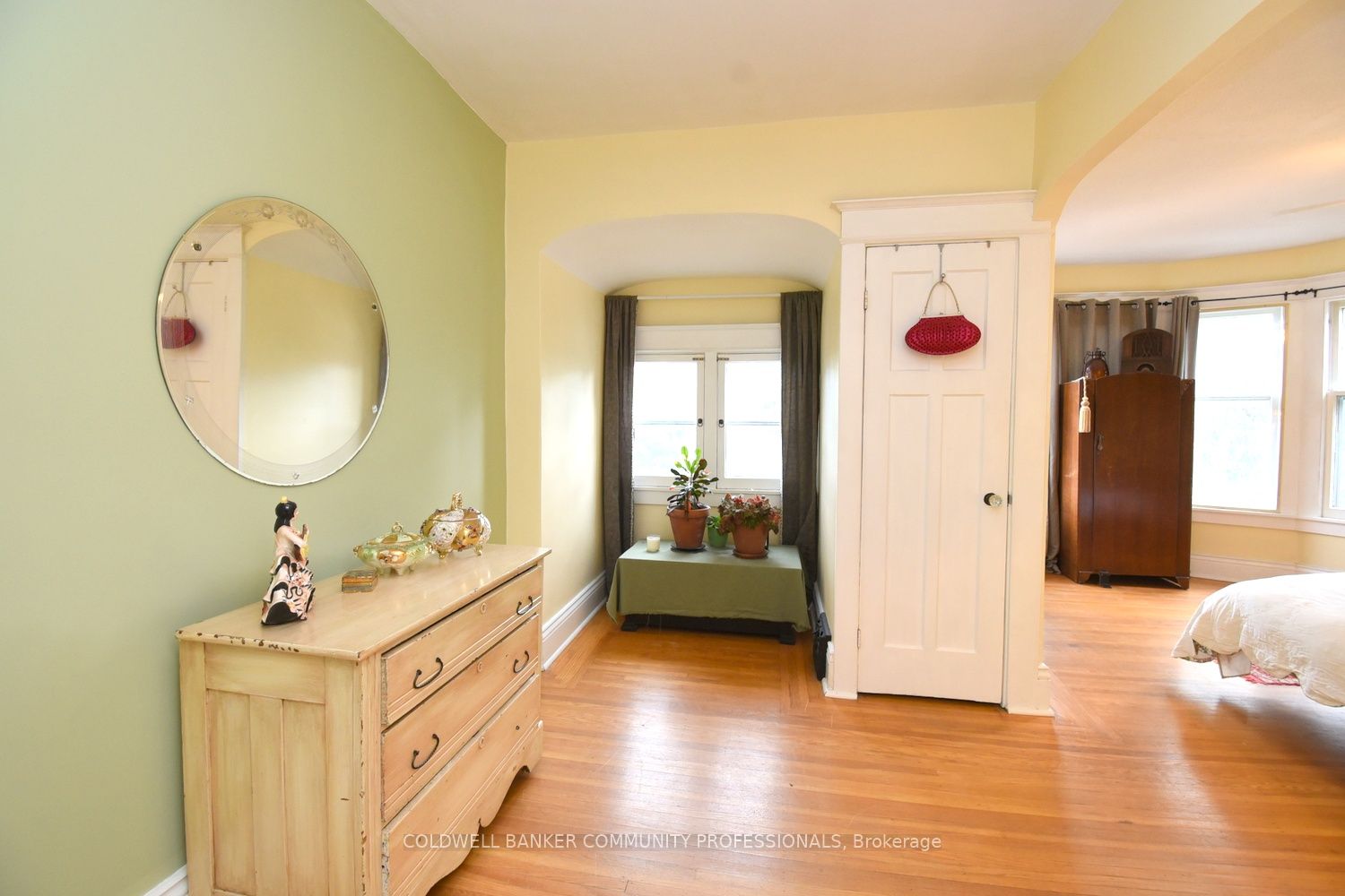 28 St Clair Avenue Property Photo 28
