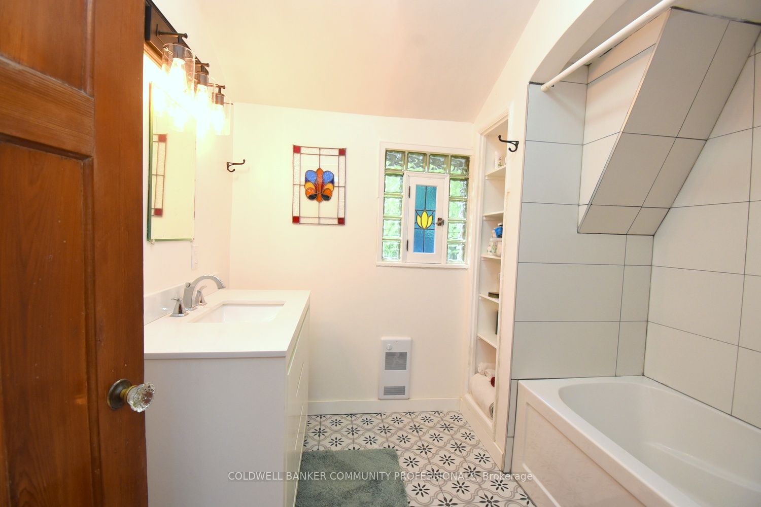 28 St Clair Avenue Property Photo 33