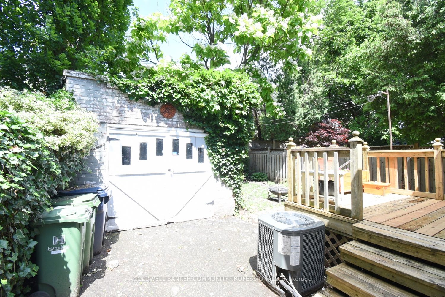 28 St Clair Avenue Property Photo 42