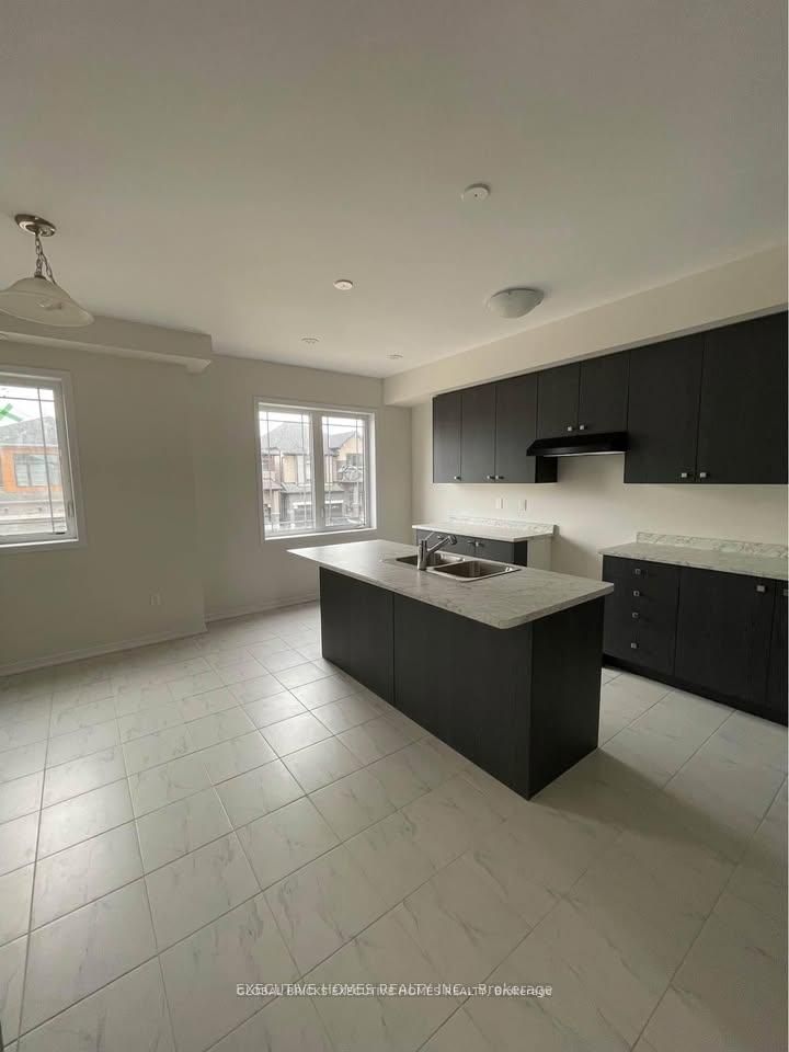 51 Holder Drive Property Photo 4
