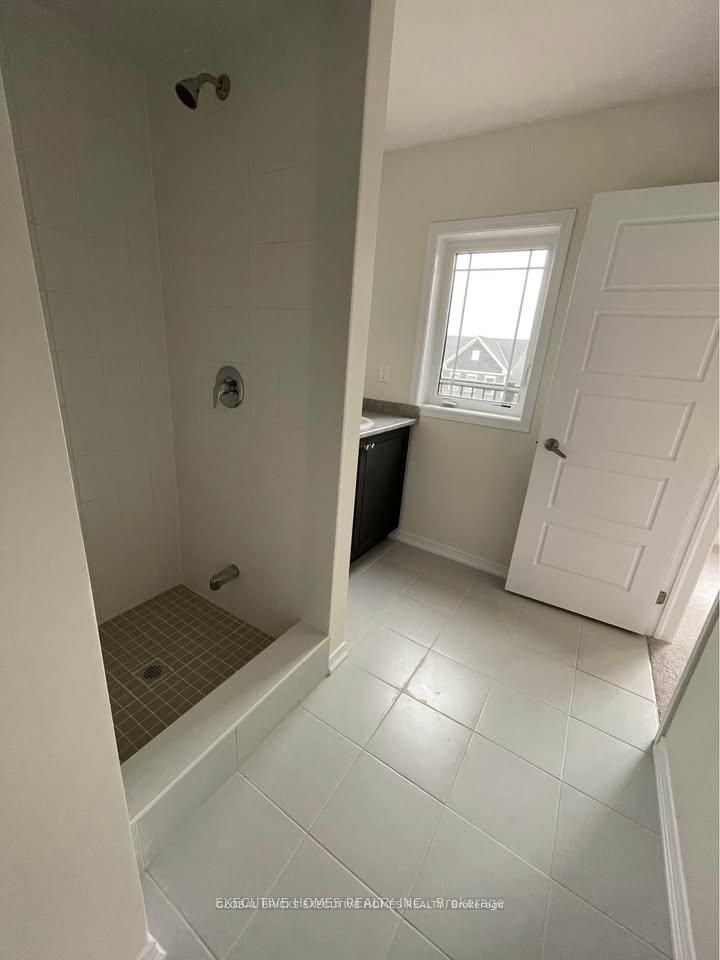 51 Holder Drive Property Photo 8
