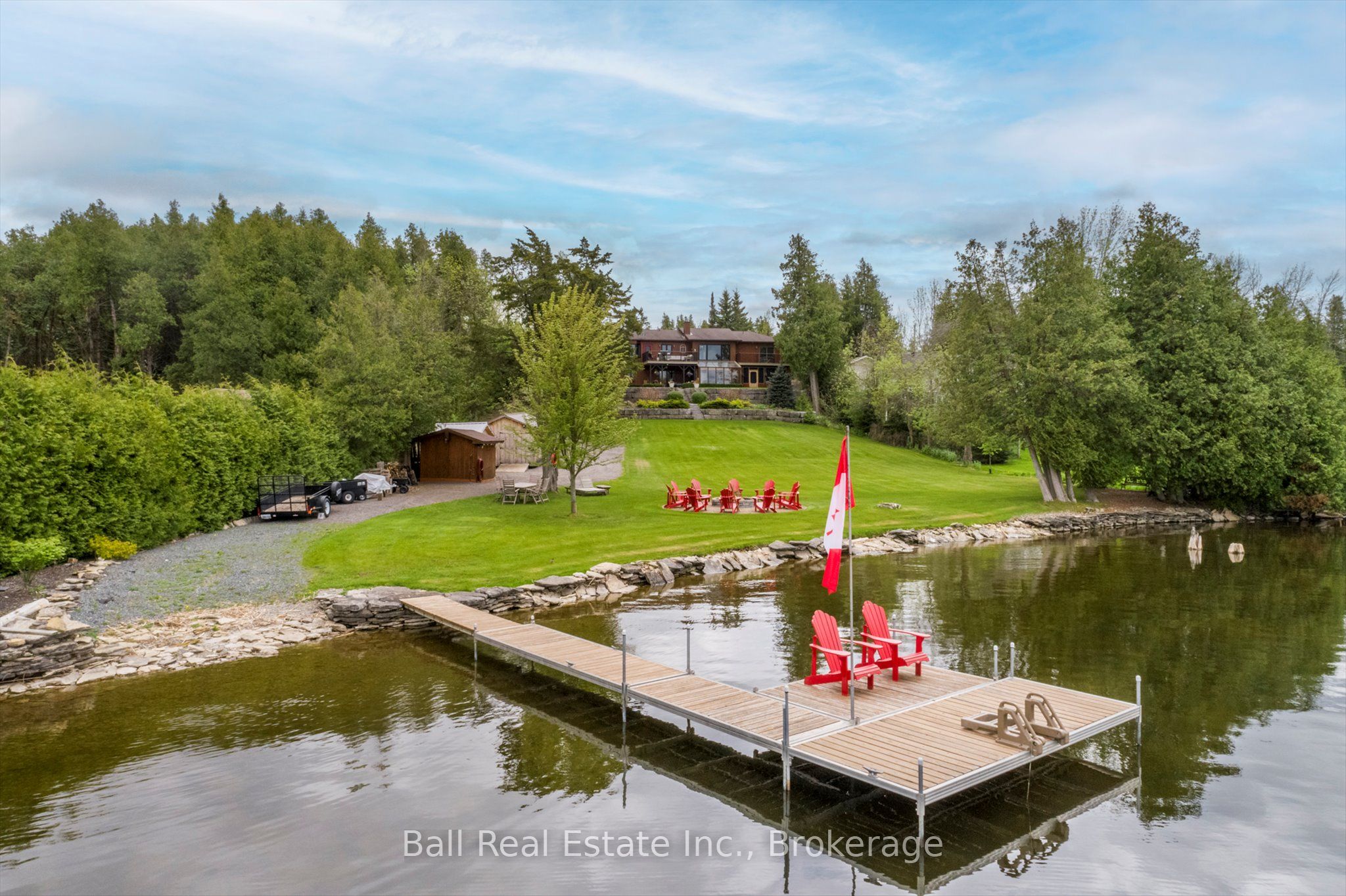 110 Lakeview Drive Property Photo 1