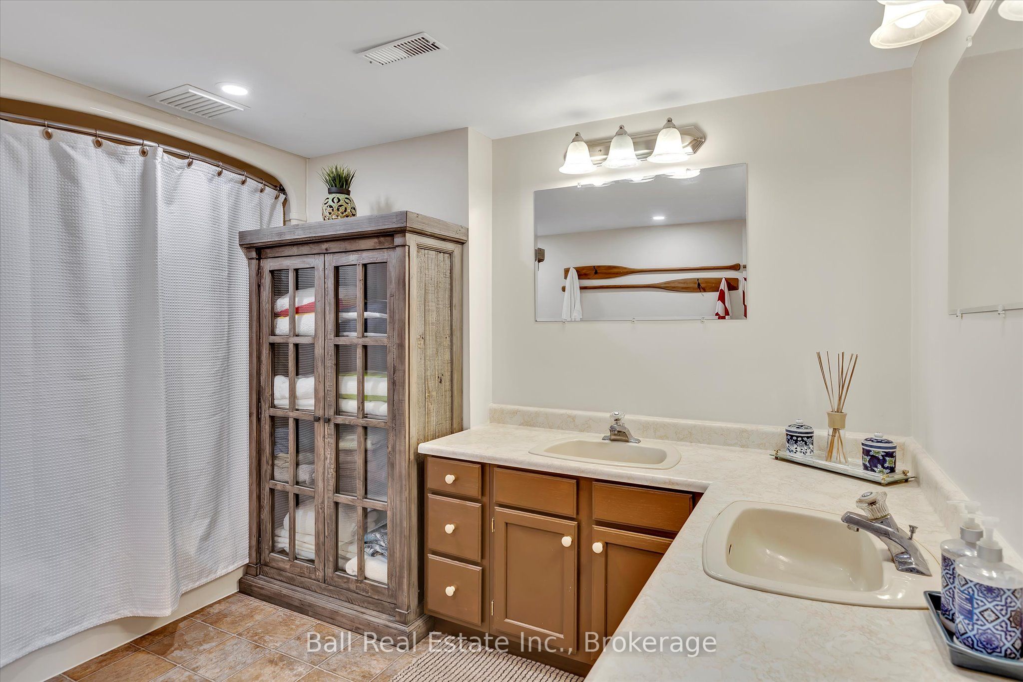 110 Lakeview Drive Property Photo 45