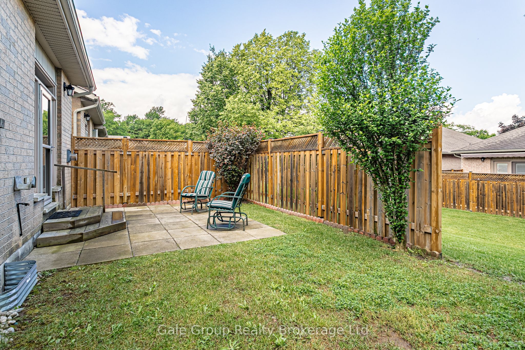 94 Greentrail Drive Property Photo 38