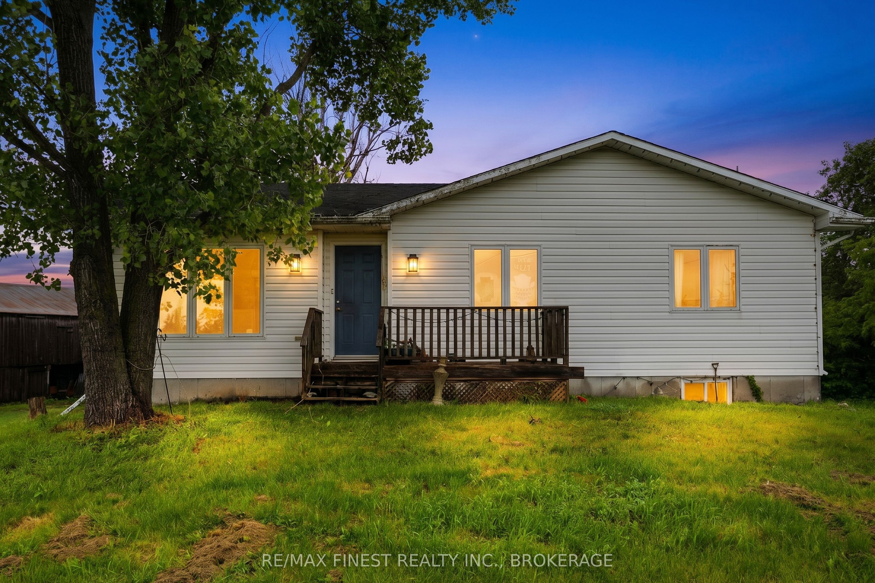 697 Hinch Road Property Photo 1
