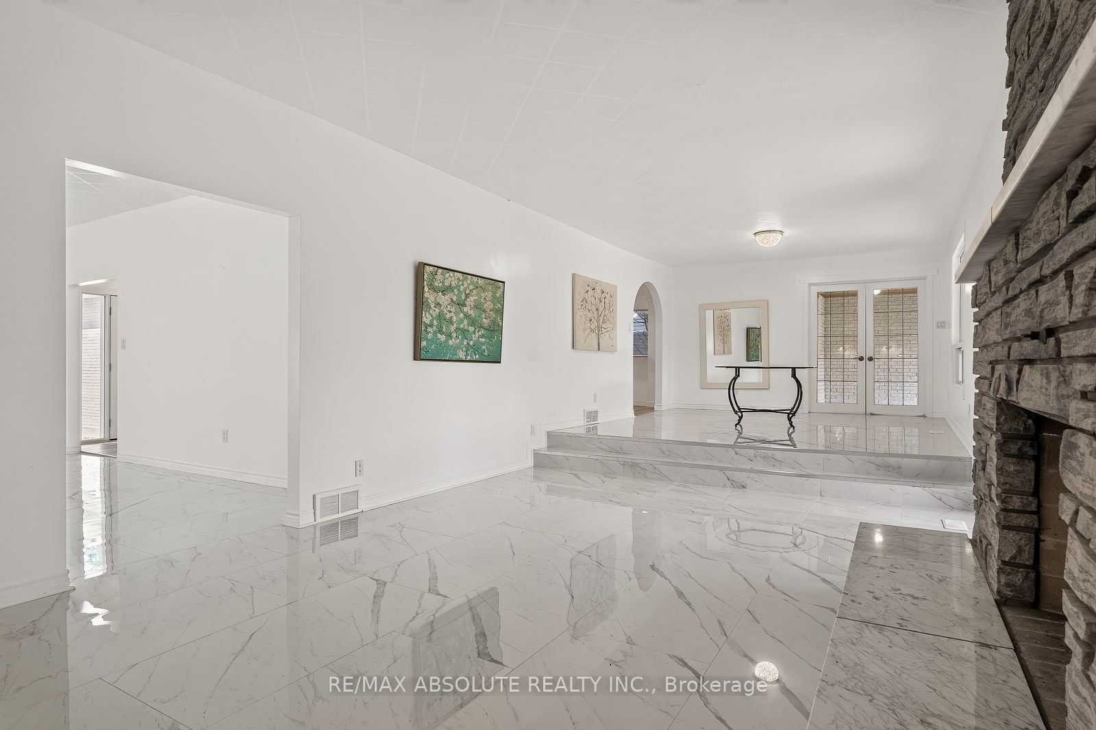 1444 Normandy Crescent Property Photo 19