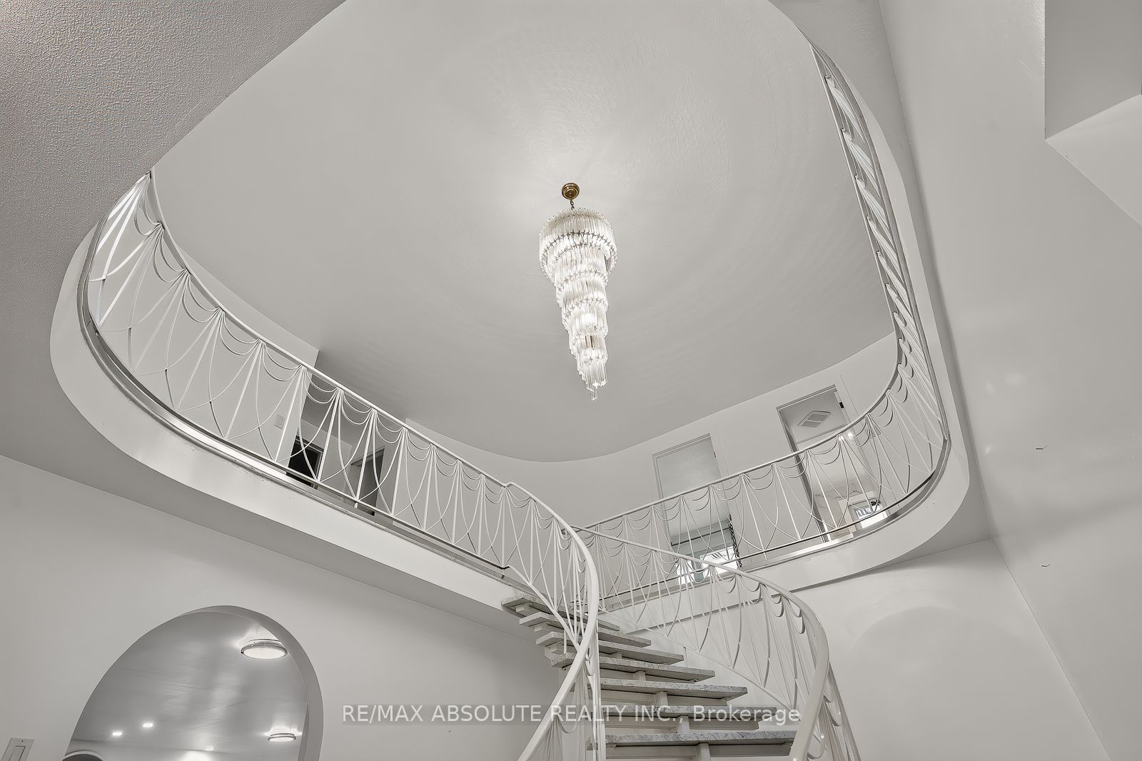 1444 Normandy Crescent Property Photo 24