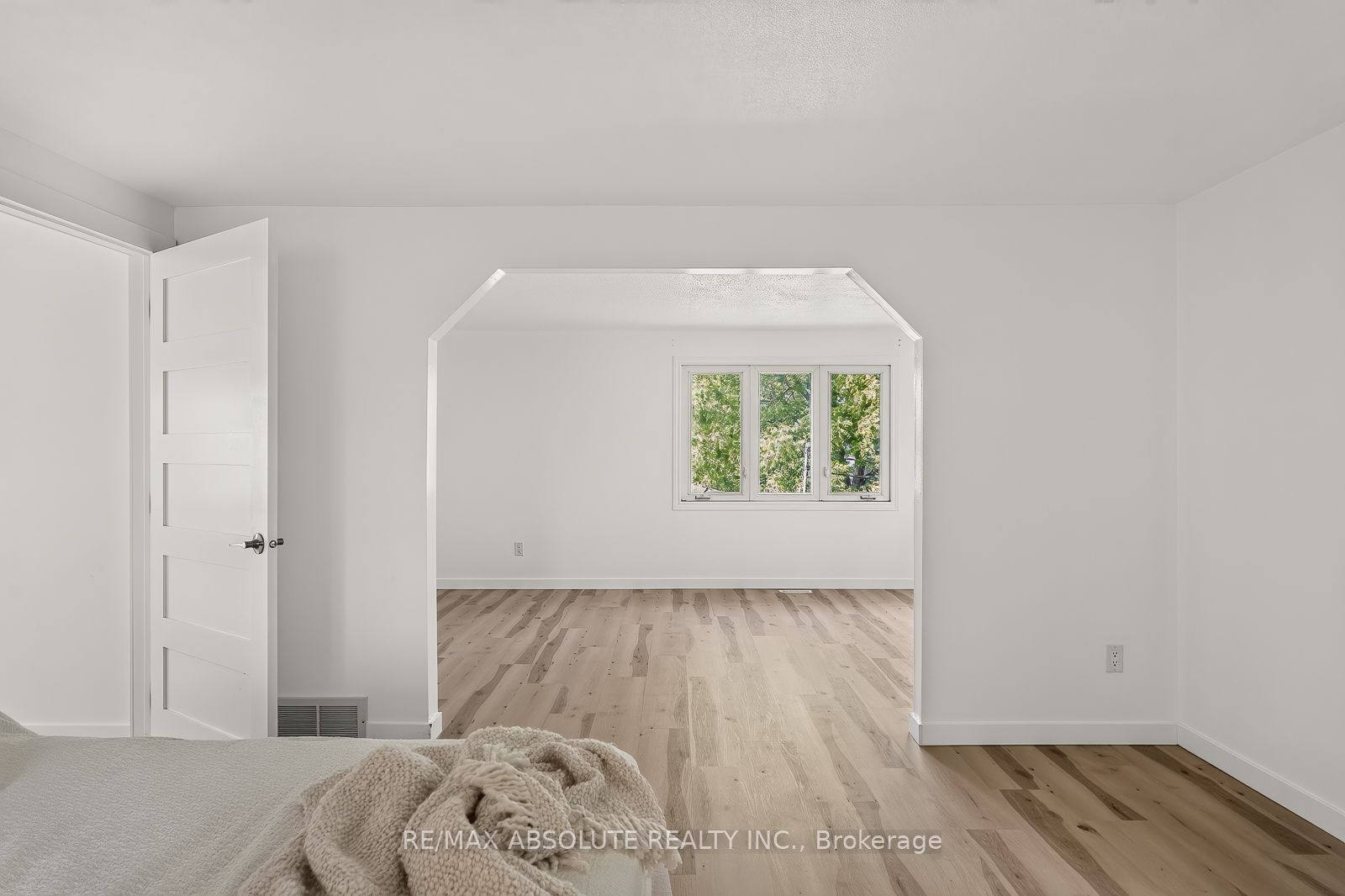 1444 Normandy Crescent Property Photo 30