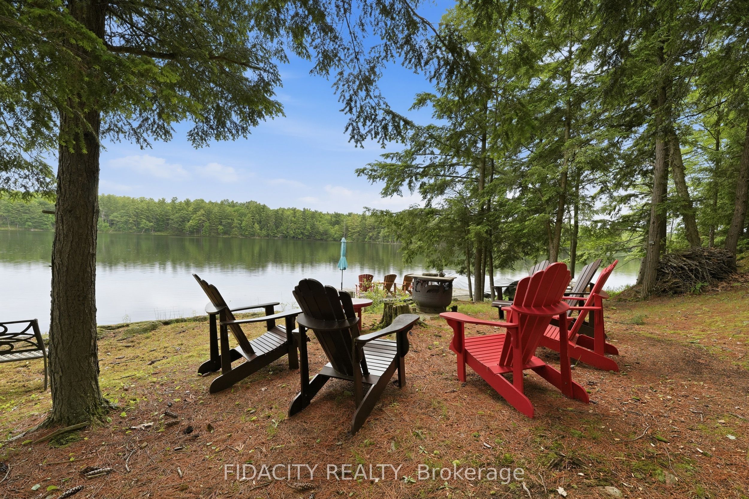 1492 Devil Lake Road Property Photo 4