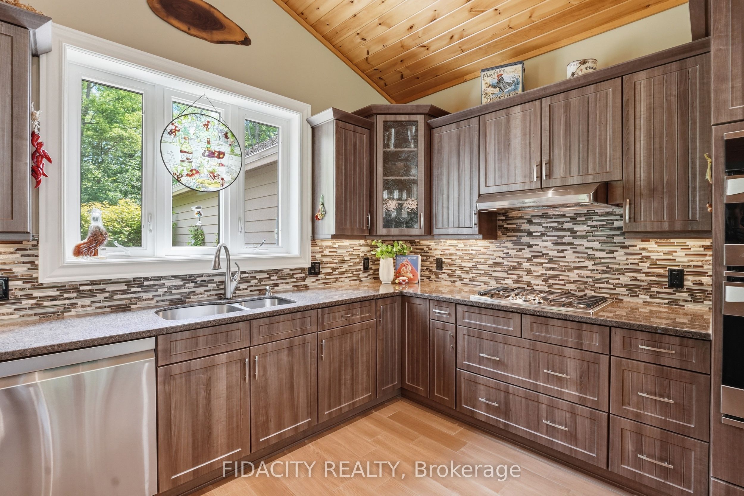 1492 Devil Lake Road Property Photo 12