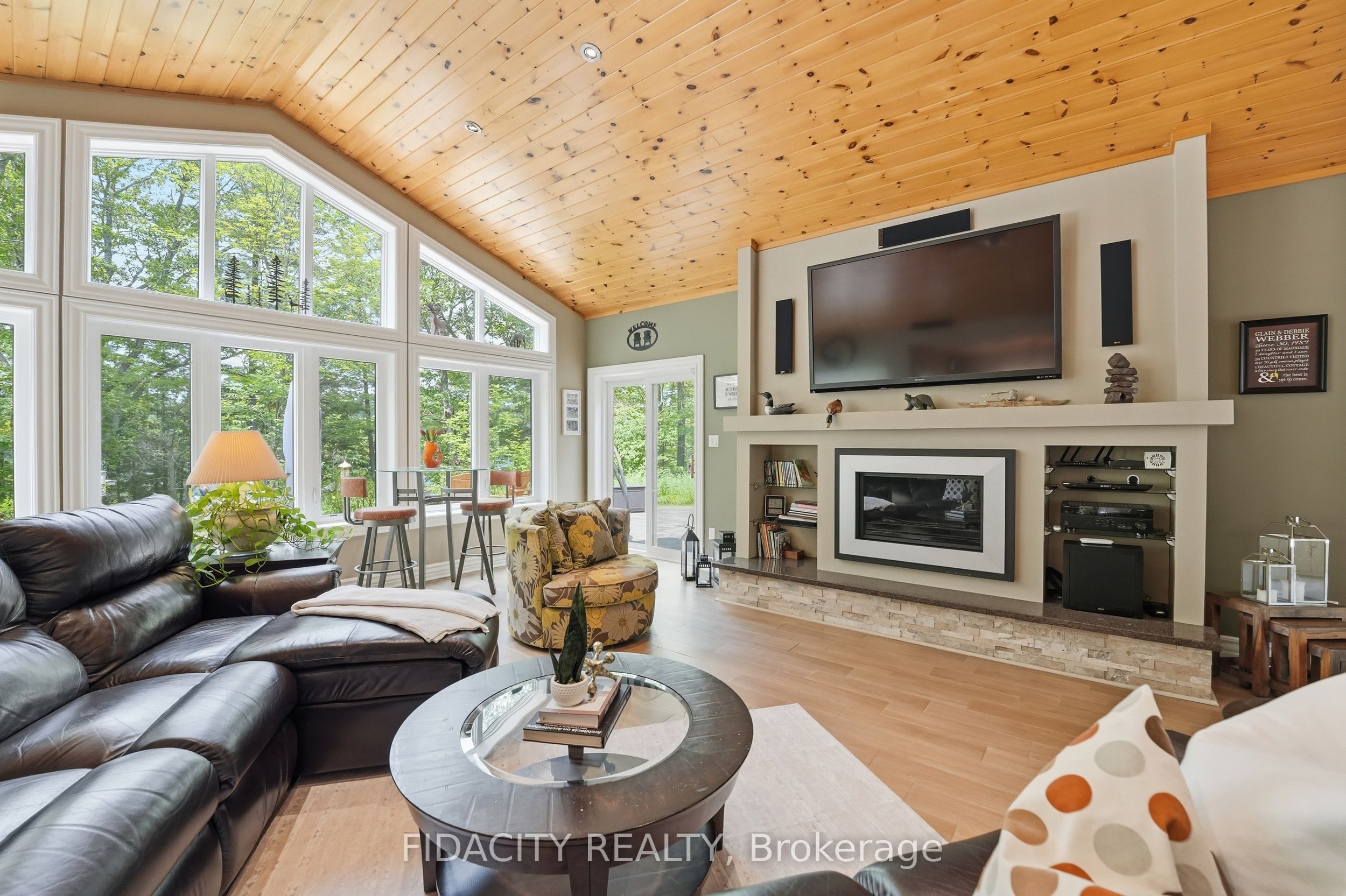 1492 Devil Lake Road Property Photo 16