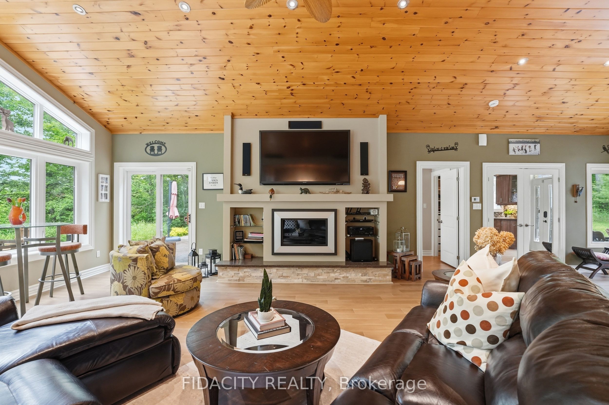 1492 Devil Lake Road Property Photo 17