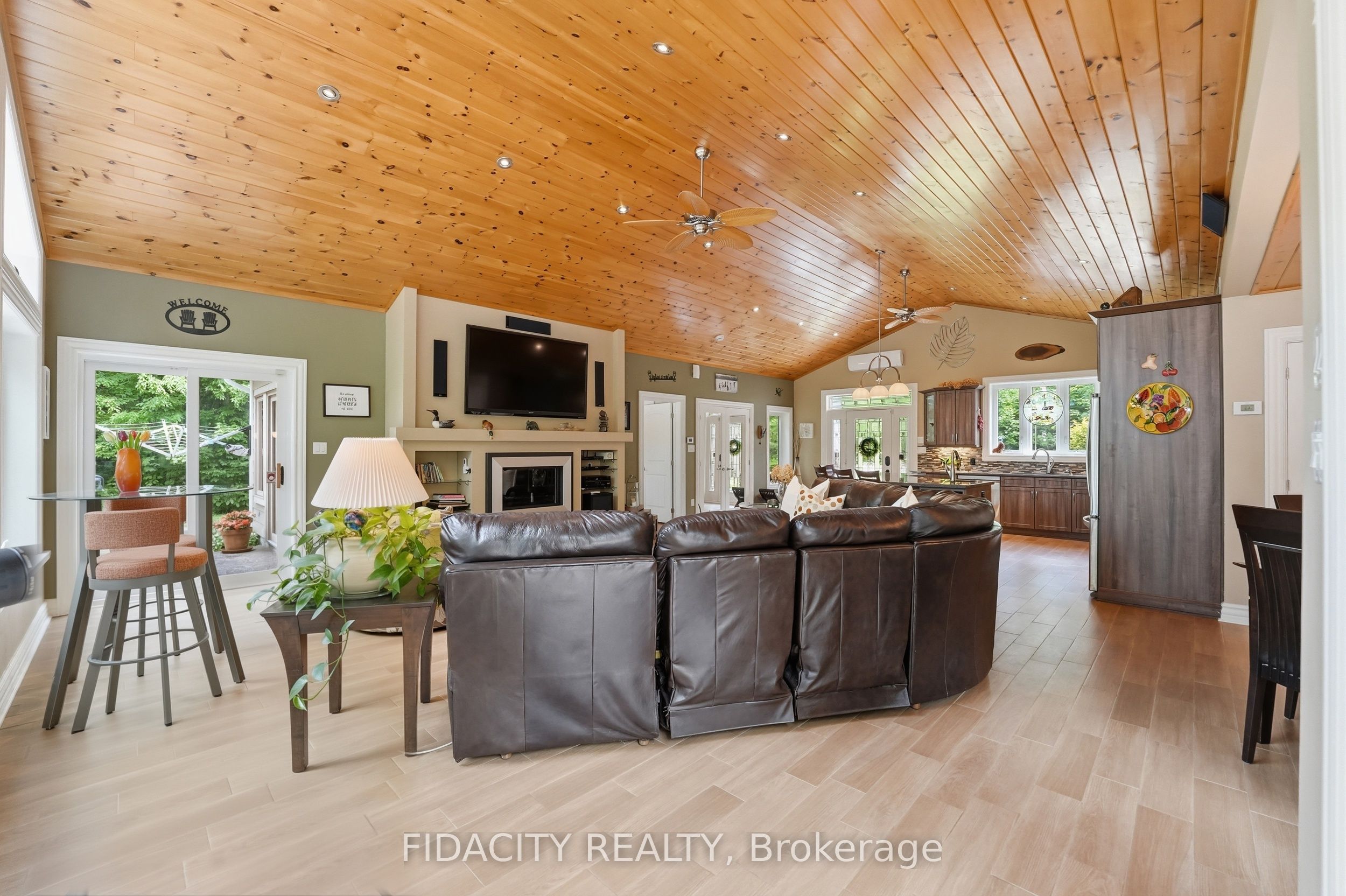1492 Devil Lake Road Property Photo 20
