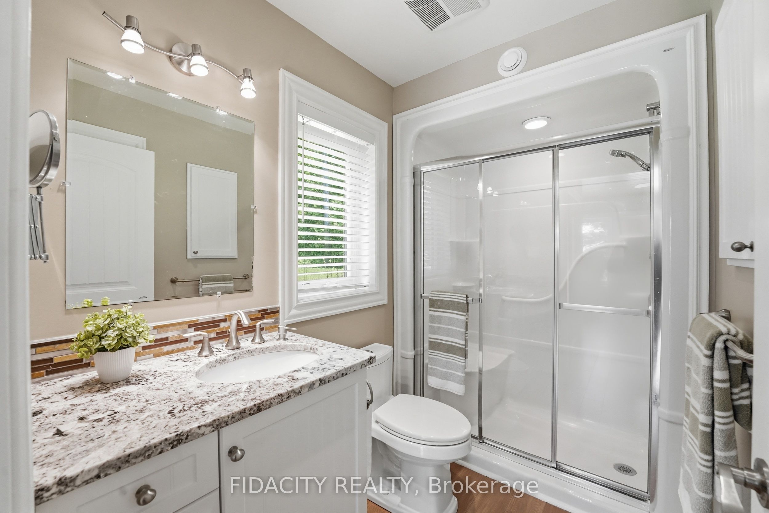 1492 Devil Lake Road Property Photo 26