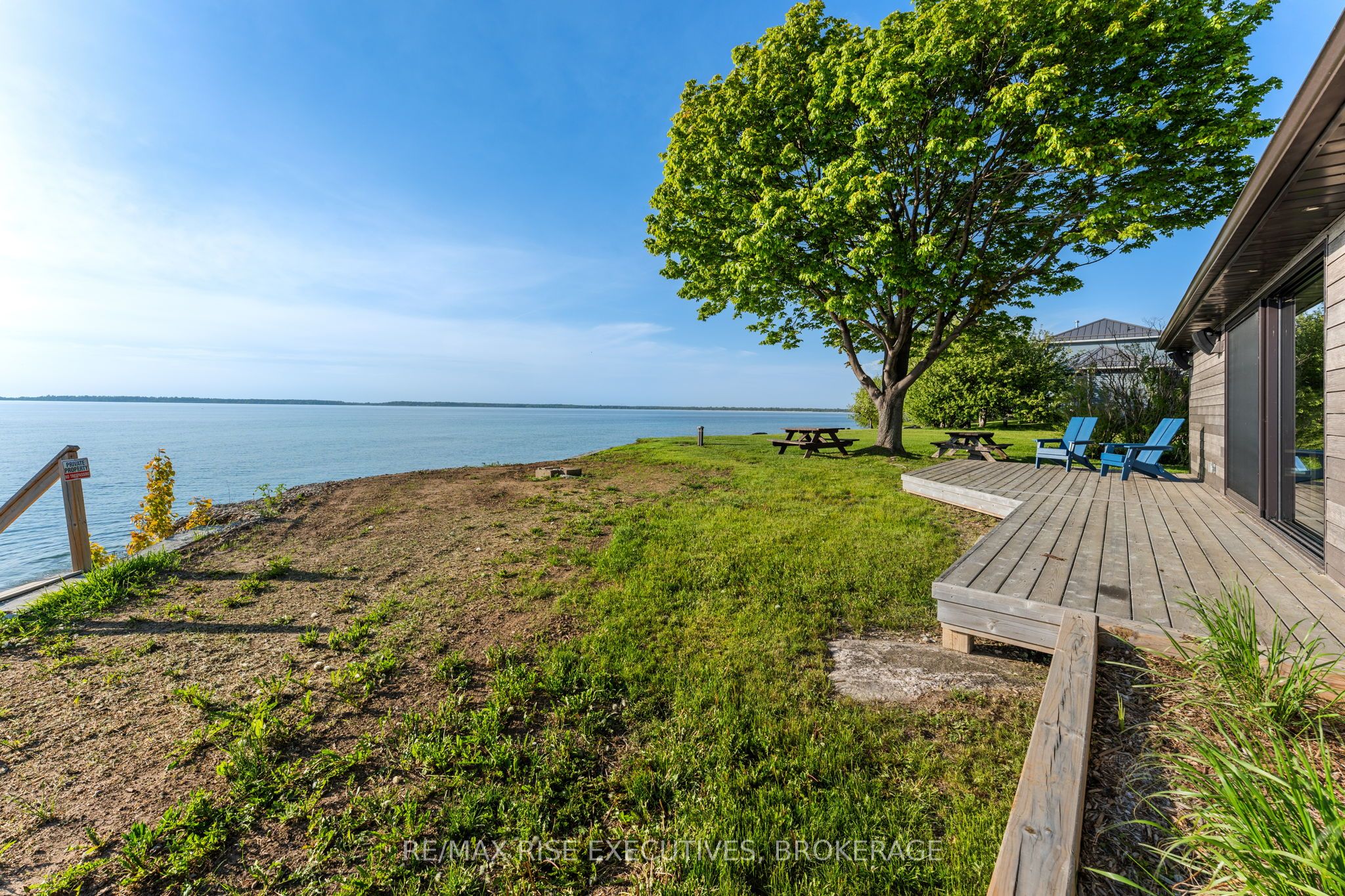 682 Salmon Point Road Property Photo 15