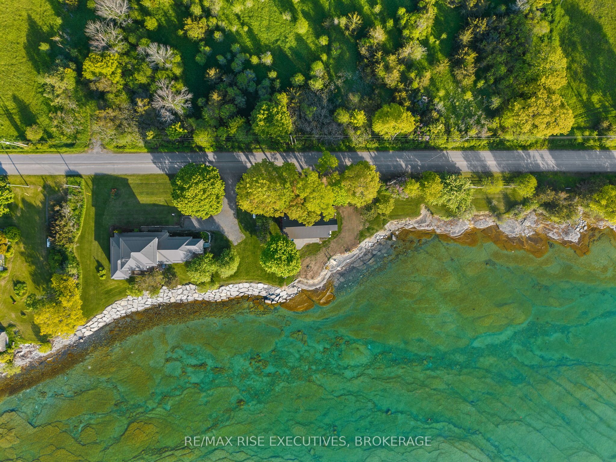 682 Salmon Point Road Property Photo 20