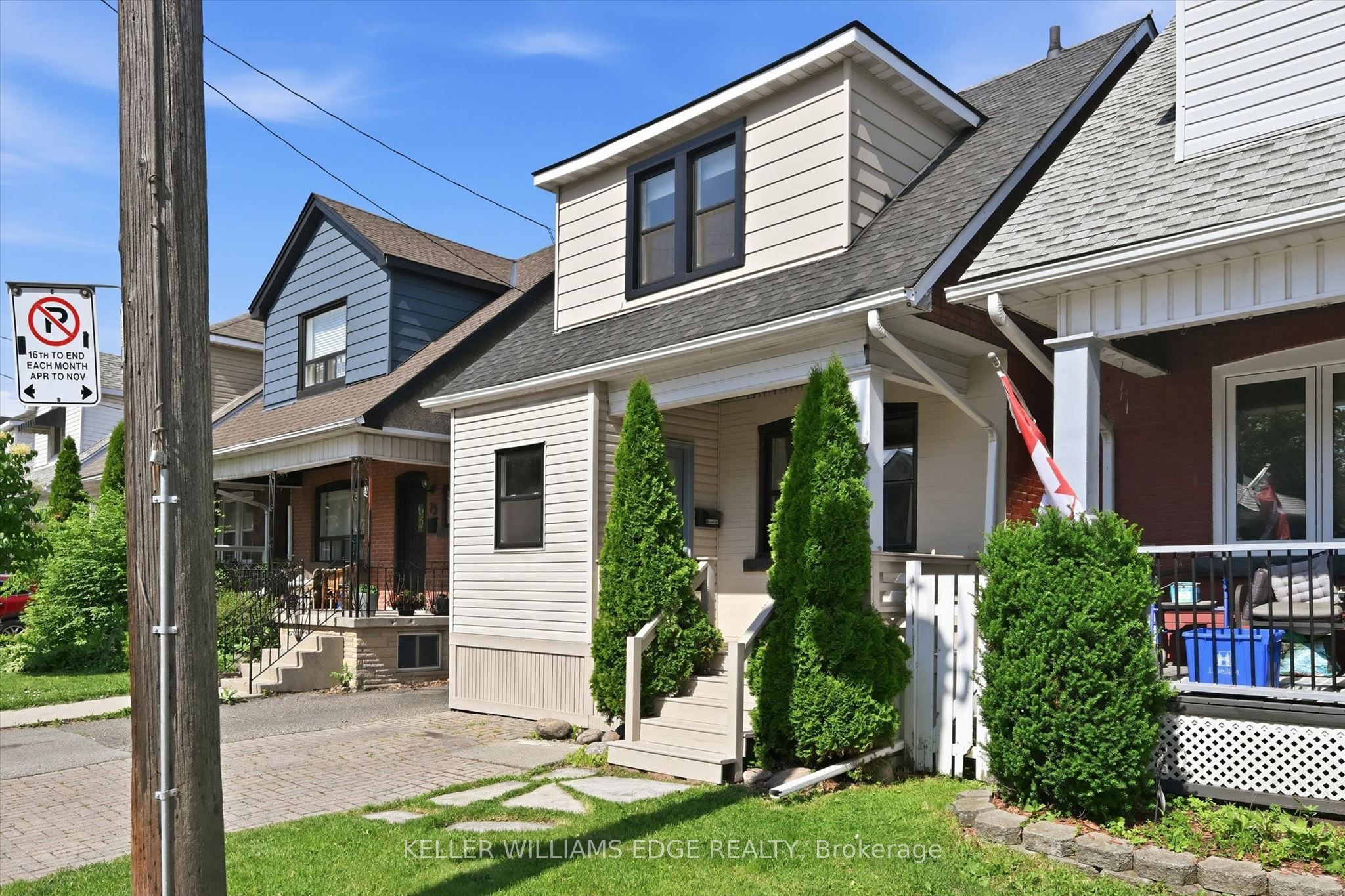 77 Cameron Avenue N Property Photo 2
