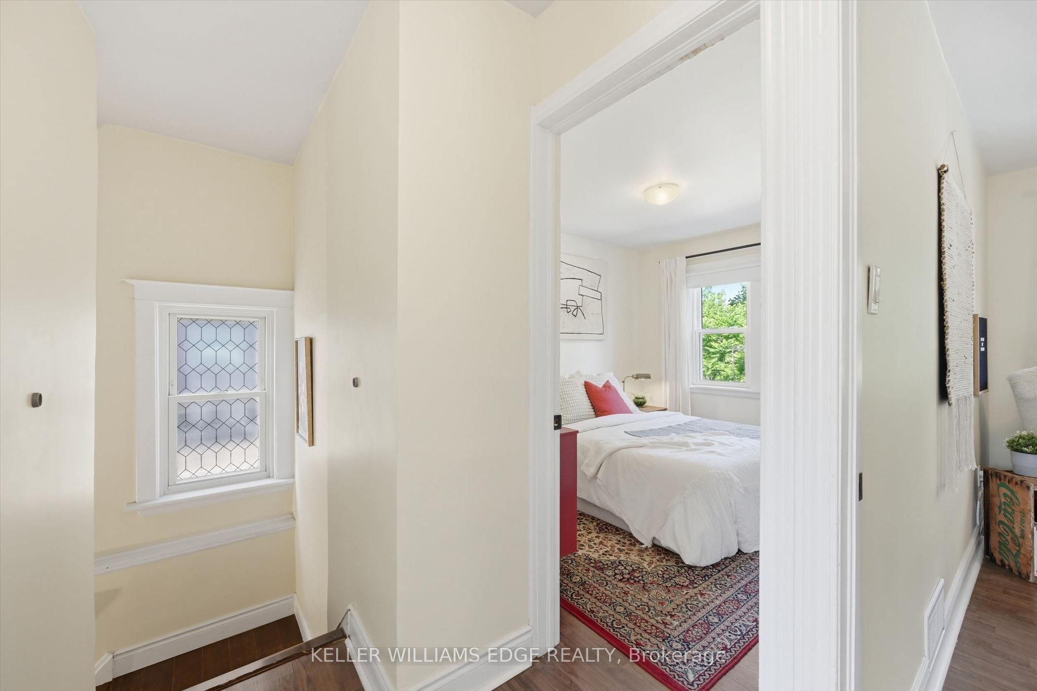 77 Cameron Avenue N Property Photo 22