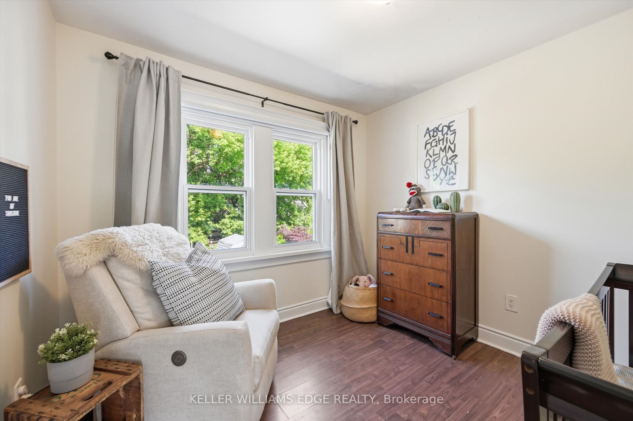 77 Cameron Avenue N Property Photo 27