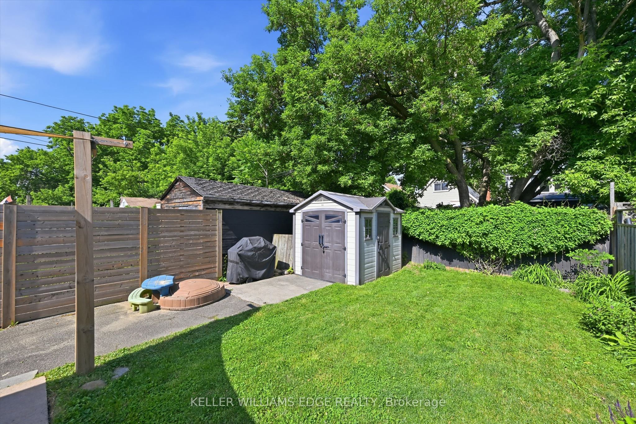 77 Cameron Avenue N Property Photo 33