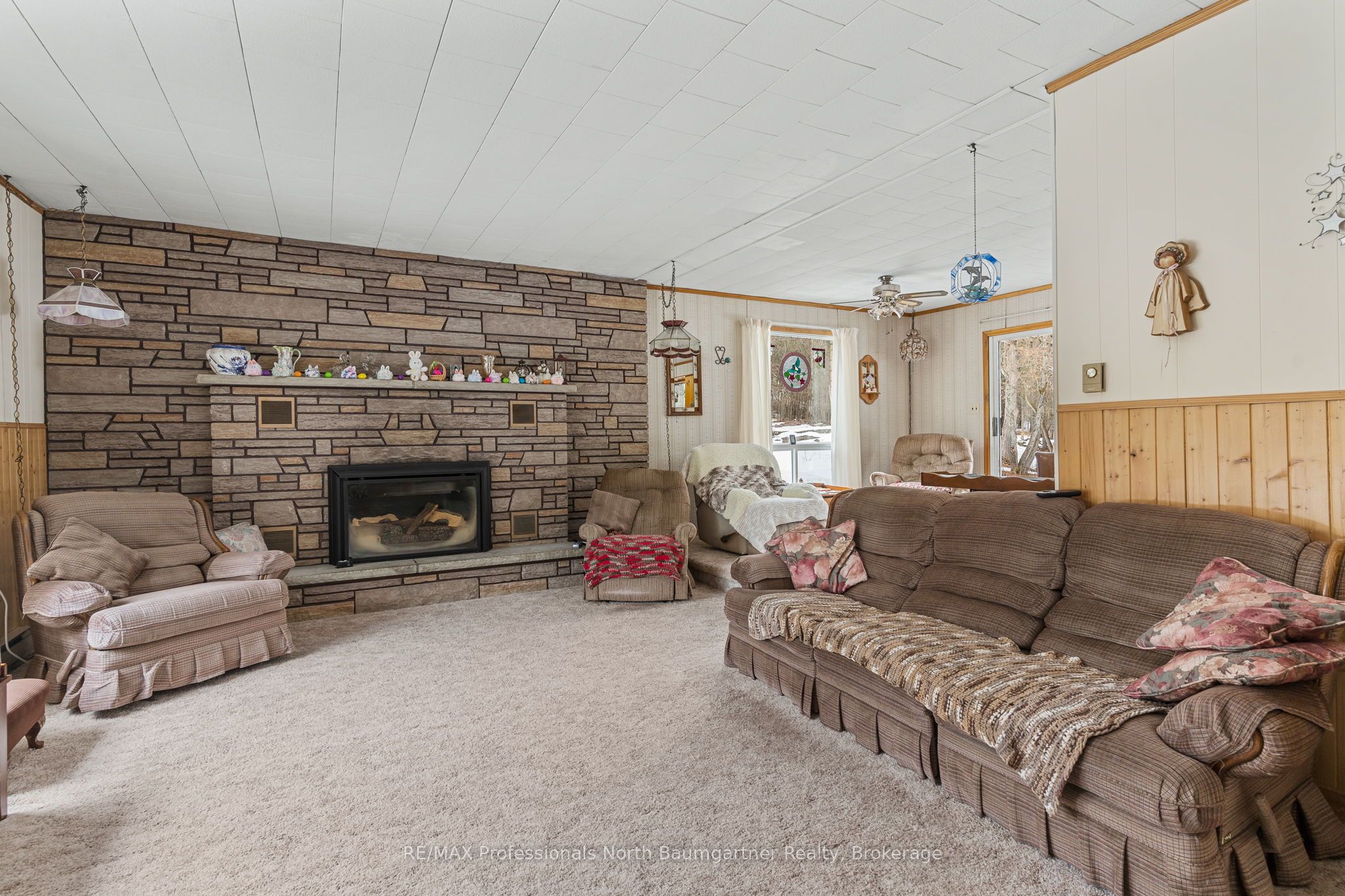 12504 Highway 35 Property Photo 5