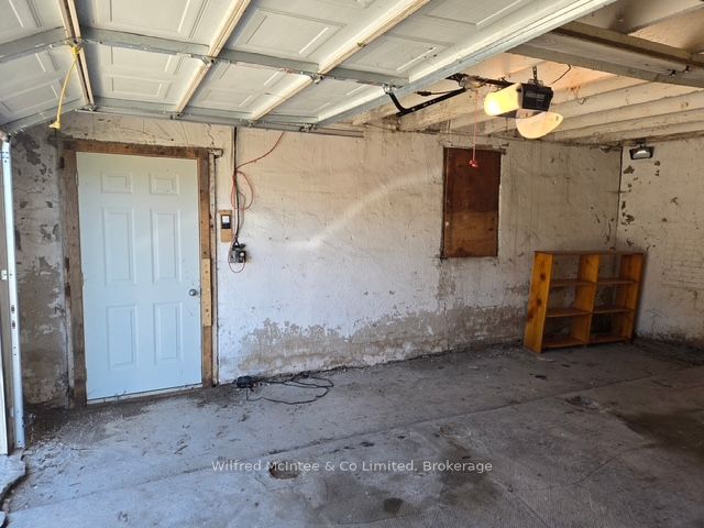 325 (garage) 10th Street Property Photo 2