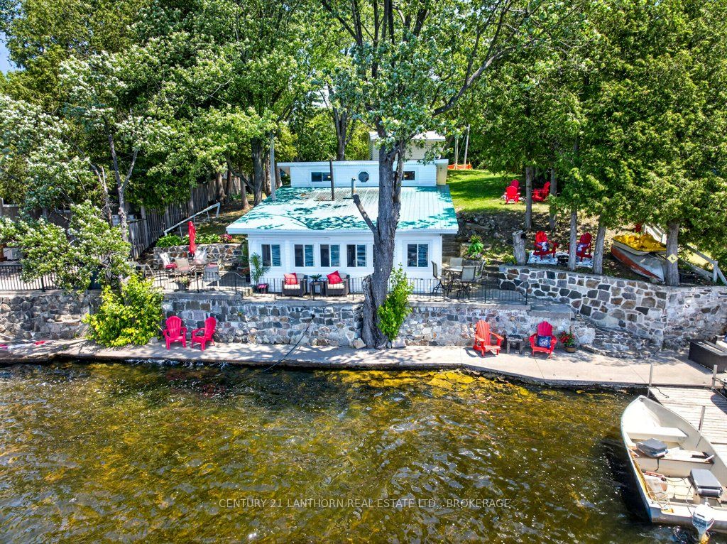 7 South Shore Drive Property Photo 1