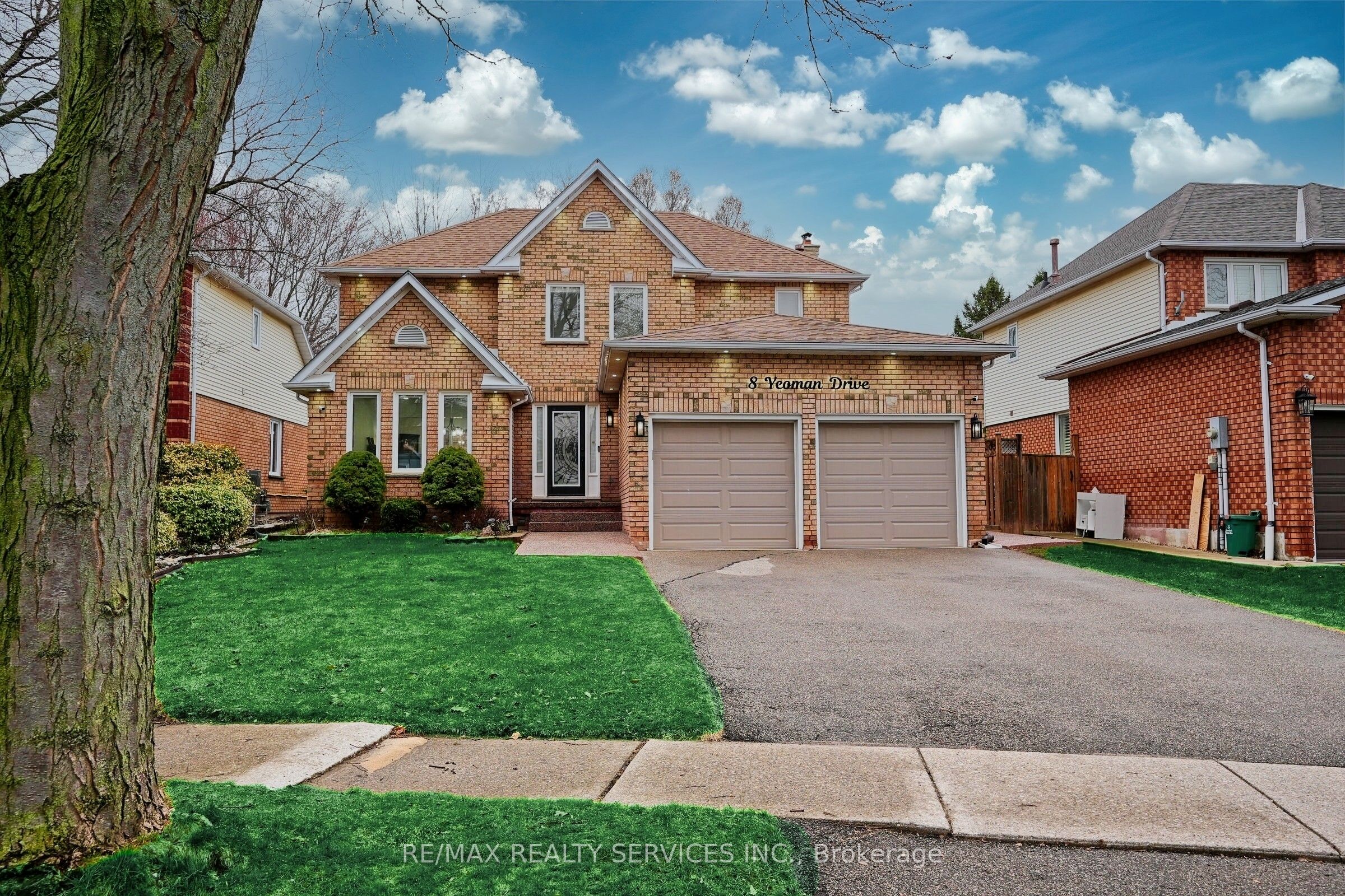 8 Yeoman Drive Property Photo 1